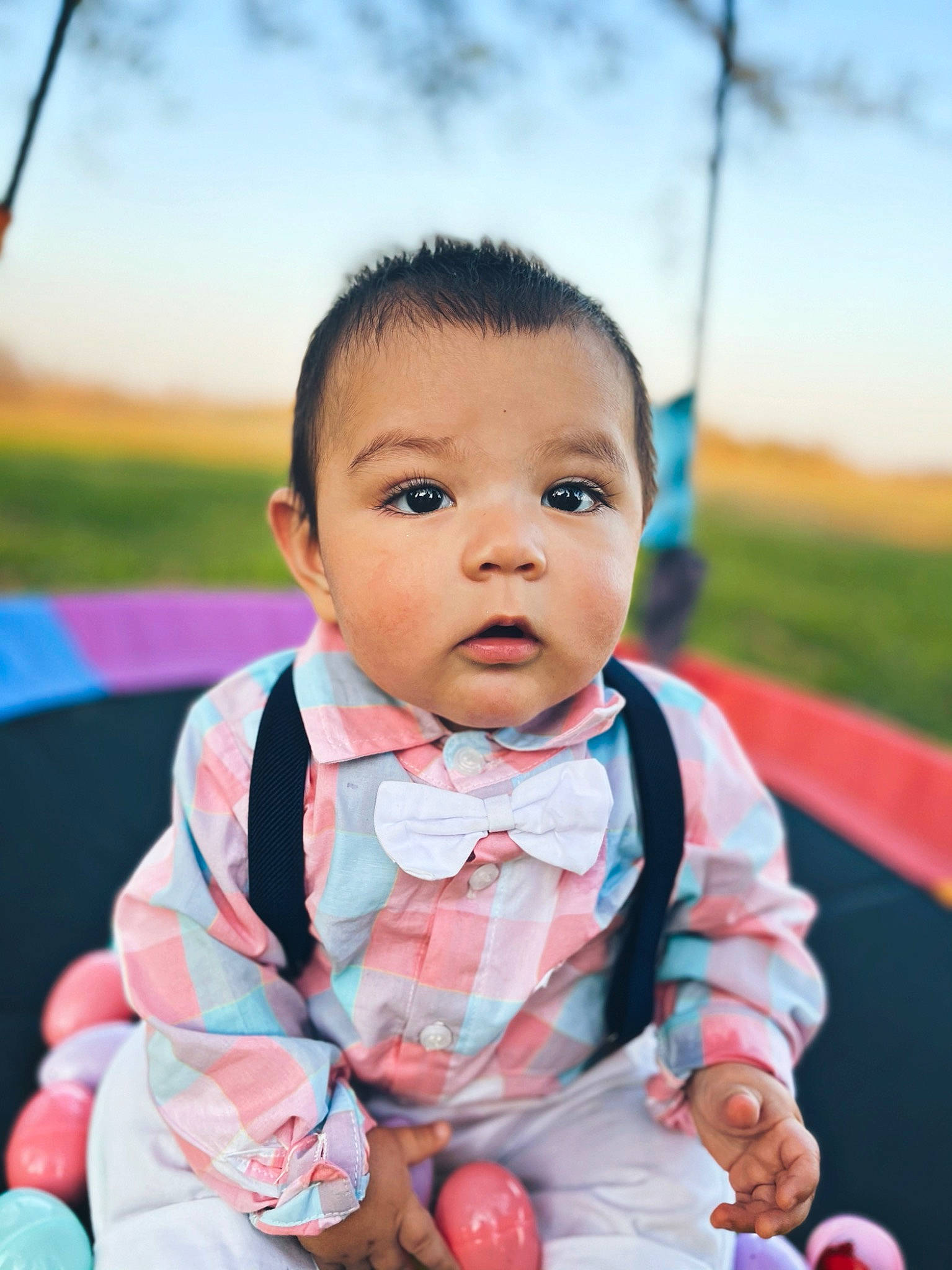 Jase is registered to the contest to win money with this photo: baby, baby_toddler_clothing, child, eye, finger, fun, grass, hairstyle, hand, happy, iris, leisure, lip, nose, person, photograph, pink, skin, sleeve, summer