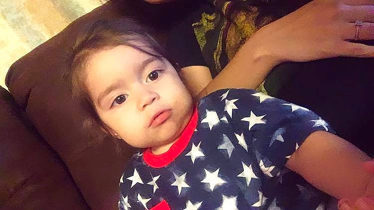 Anais is registered to the contest to win money with this photo: arm, beauty, black_hair, cheek, child, ear, face, fun, happy, head, lip, mouth, nose, person, selfie, smile, toddler