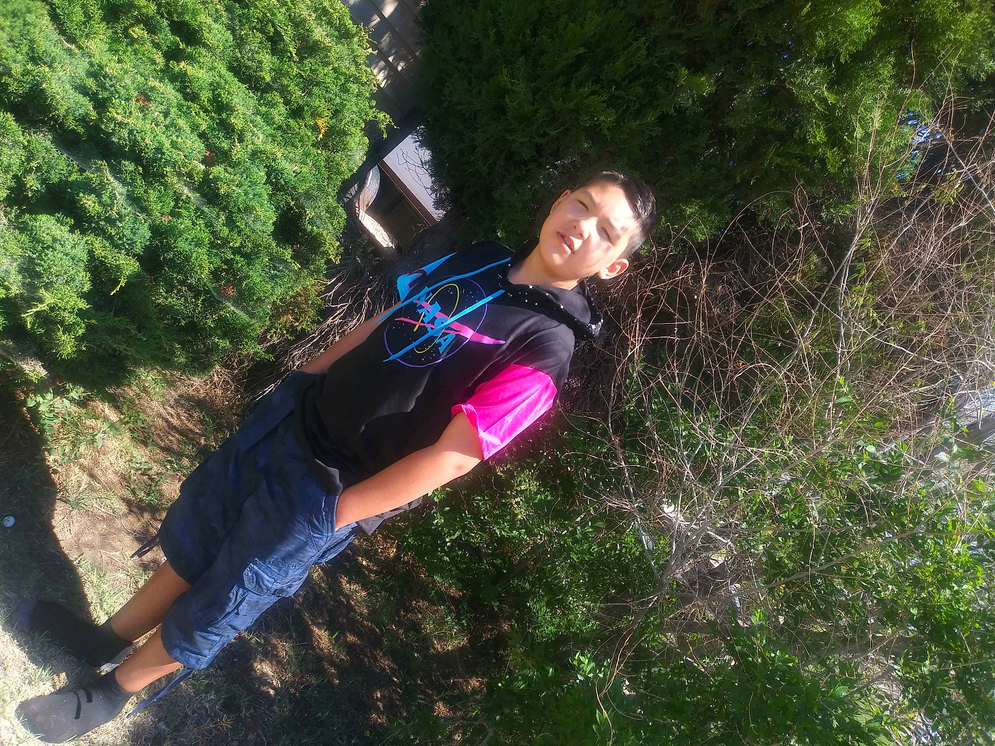 Enrique is registered to the contest to win money with this photo: adventure, fun, jungle, leisure, person, plant, recreation, tree, vacation