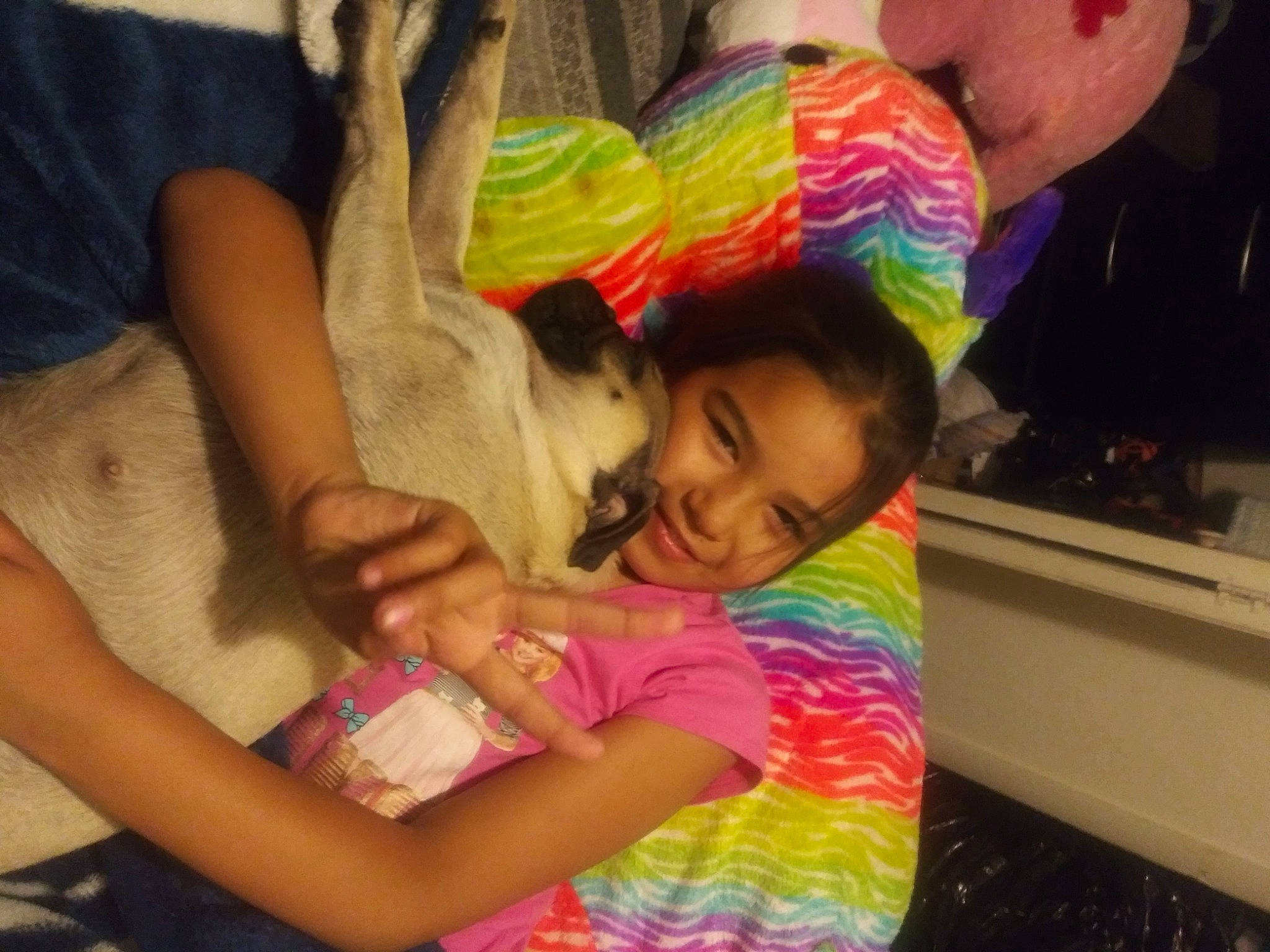 Estrella is registered to the contest to win money with this photo: adaptation, arm, child, hand, happy, headgear, human, interaction, joy, love, person, play, toddler