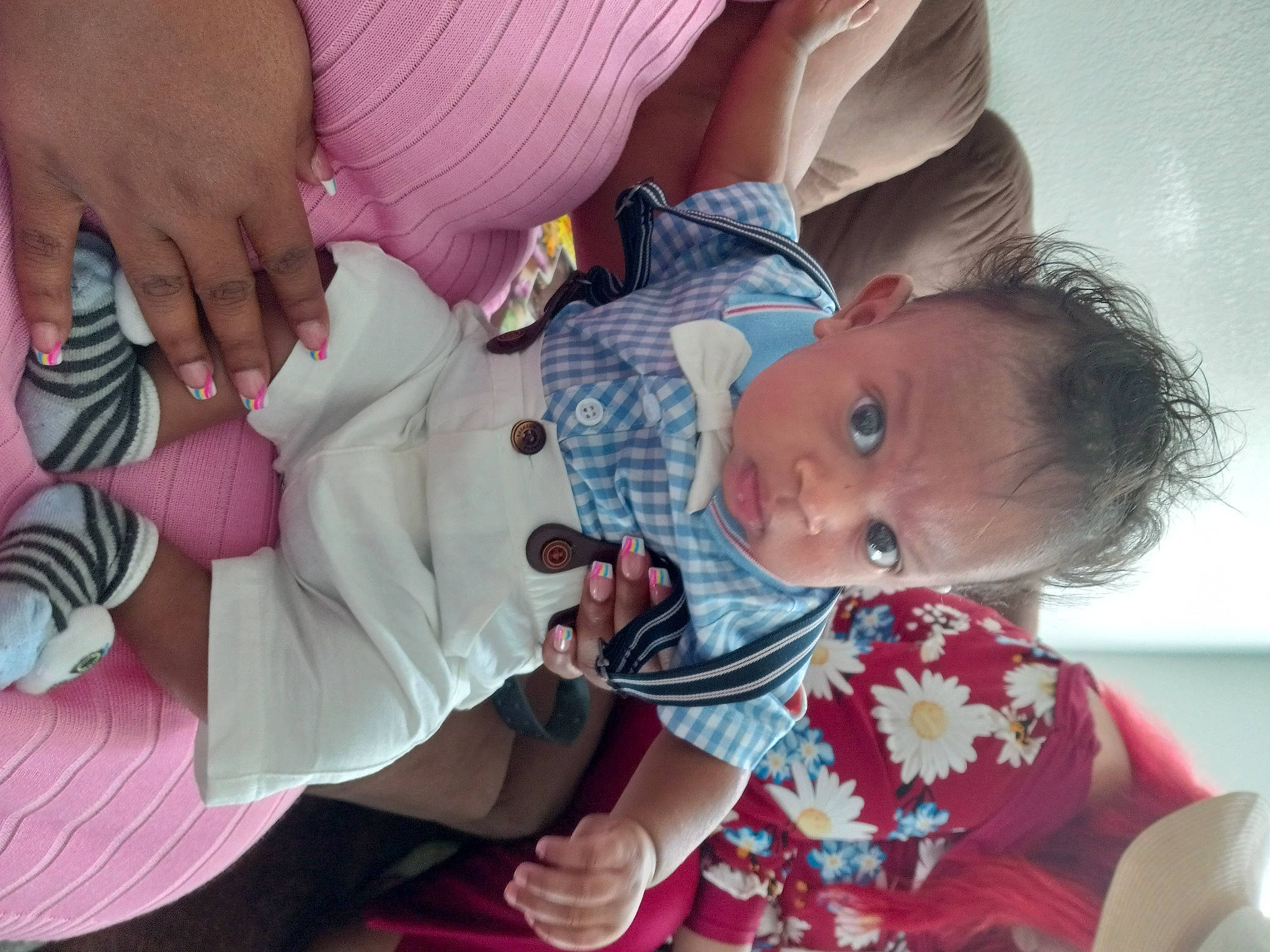 Kh'Osen is registered to the contest to win money with this photo: baby, baby_toddler_clothing, cheek, child, comfort, dress, finger, gesture, human_body, interaction, iris, joint, leg, lip, mouth, nail, nose, person, pink, skin