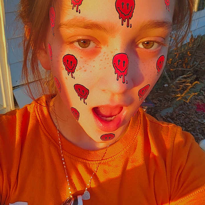 Ainsley joined the competition — help win amazing prizes! art, chin, curtain, entertainment, event, eyelash, eyewear, fashion_design, flesh, fun, happy, jaw, jewellery, mouth, orange, paint, performing_arts, t_shirt, throat, visual_arts