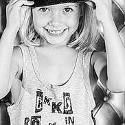 Sarah participe au concours pour gagner de l'argent avec cette photo :