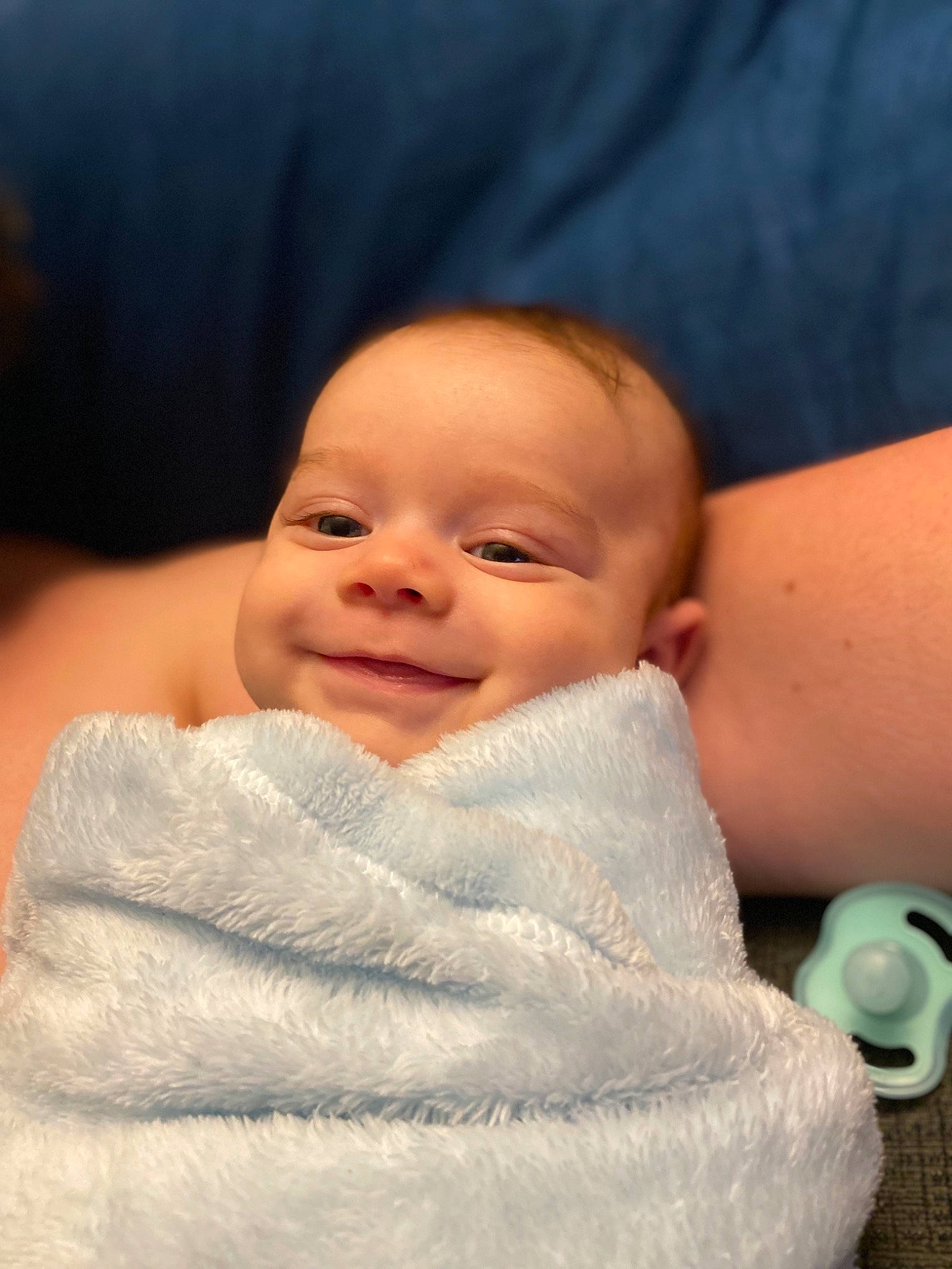 Kamdyn is registered to the contest to win money with this photo: baby, cheek, child, chin, comfort, eye, eyebrow, face, gesture, hand, happy, head, iris, joint, joy, mouth, nose, person, skin, smile