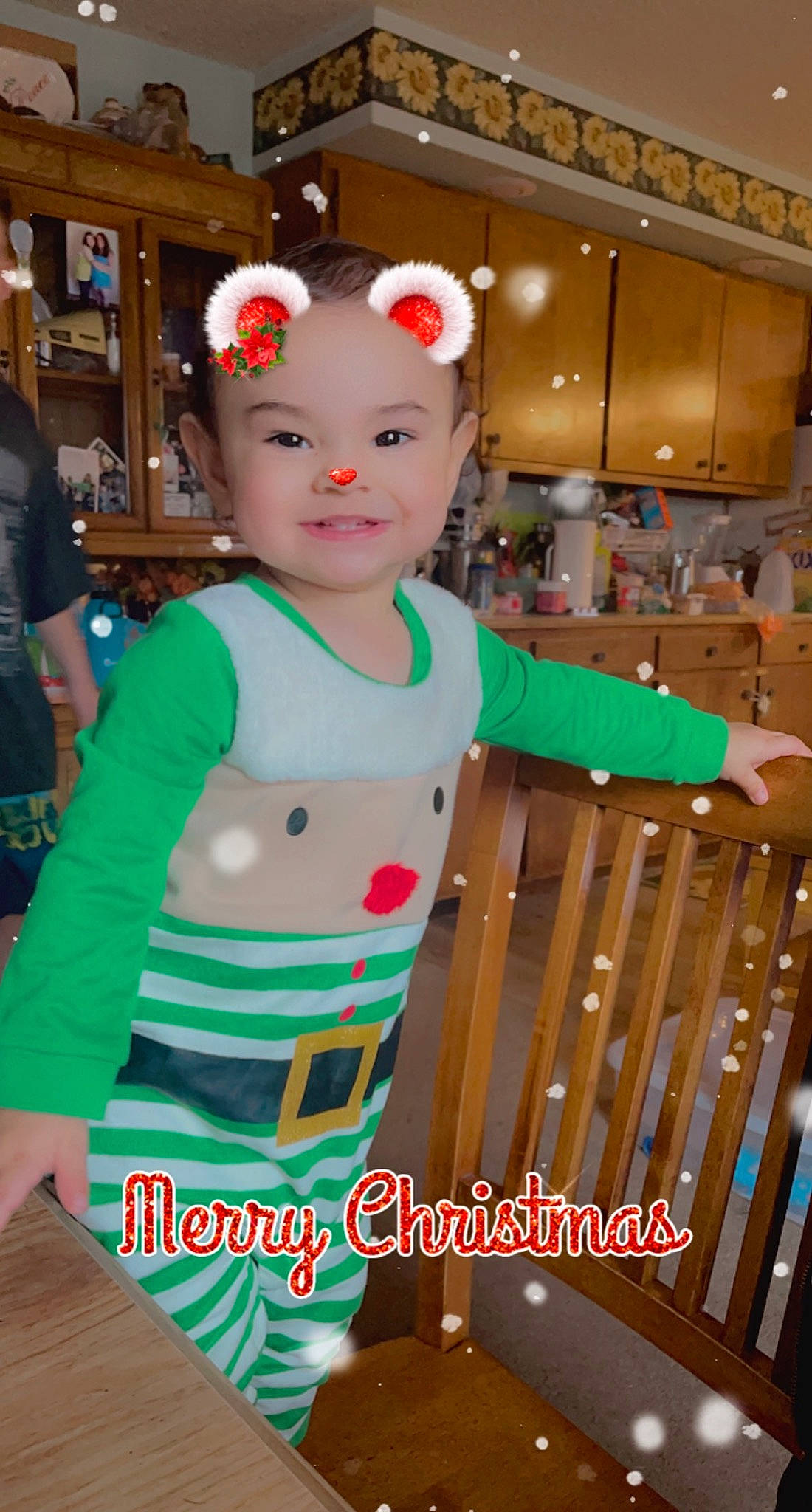 Marquez is registered to the contest to win money with this photo: baby_toddler_clothing, beauty, chair, child, christmas, christmas_ornament, costume, event, fashion_design, fictional_character, fun, happy, headwear, holiday, joy, leisure, person, product, room, sleeve