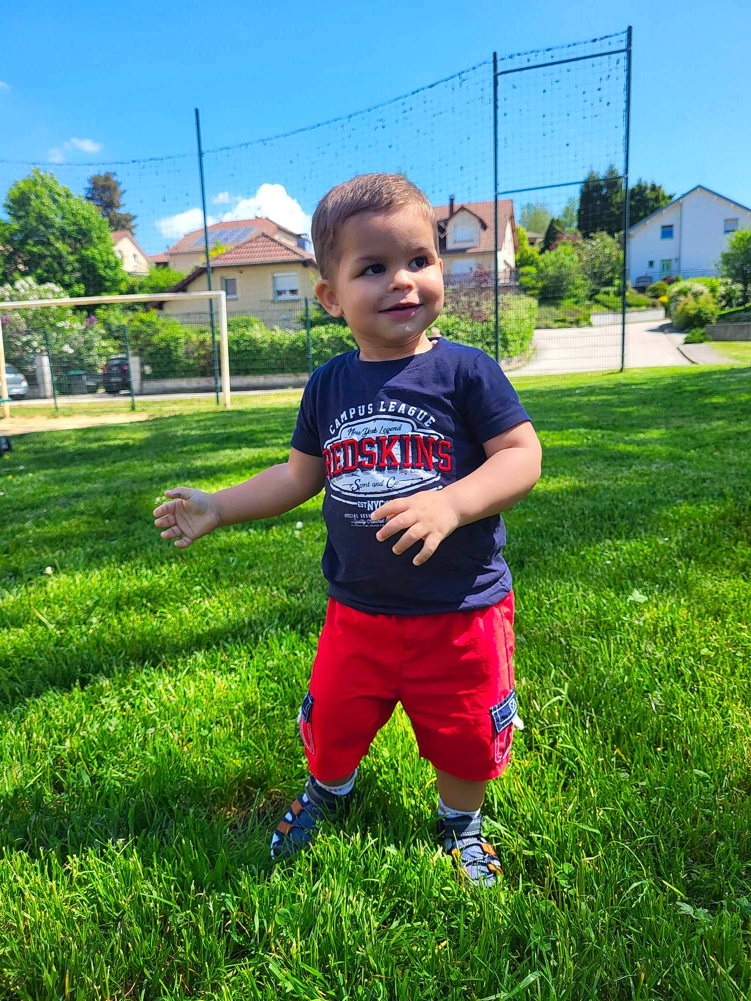 Zackary participe au concours pour gagner de l'argent avec cette photo : baby_toddler_clothing, fun, grass, grass_family, grassland, happy, joy, leaf, leisure, meadow, people_in_nature, person, plant, player, recreation, shorts, sky, soccer_ball, summer, t_shirt