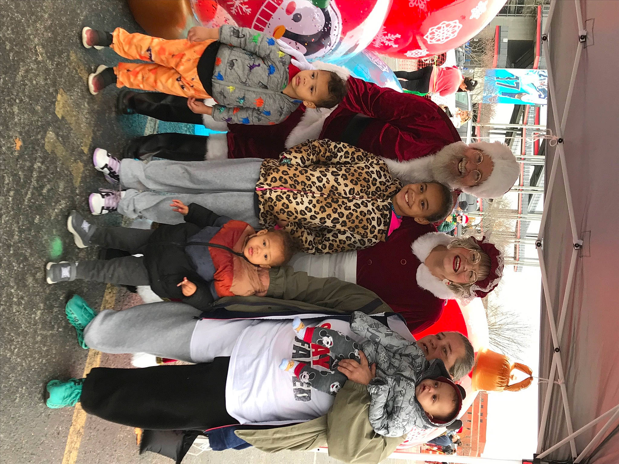 Jamir is registered to the contest to win money with this photo: event, fun, headwear, joy, leisure, outdoor_shoe, pattern, people, person, photograph, photography, recreation, red, smile, snapshot, t_shirt, walking_shoe, white, world