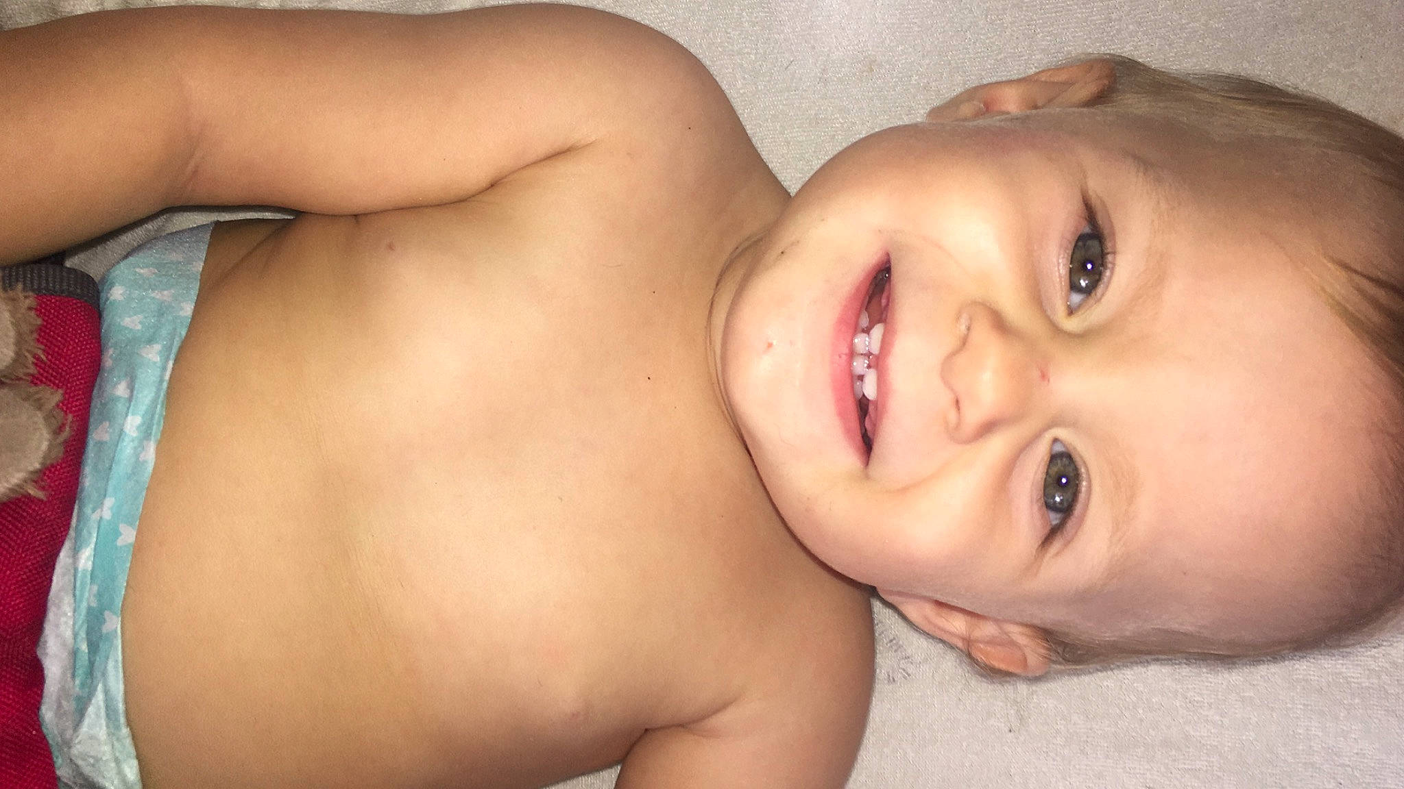 Valentina a rejoint le concours — aidez-le/la à gagner de superbes lots ! arm, baby, cheek, chin, eyebrow, eyelash, flash_photography, hair, hand, human_body, iris, jaw, joy, lip, mouth, muscle, neck, nose, person, skin