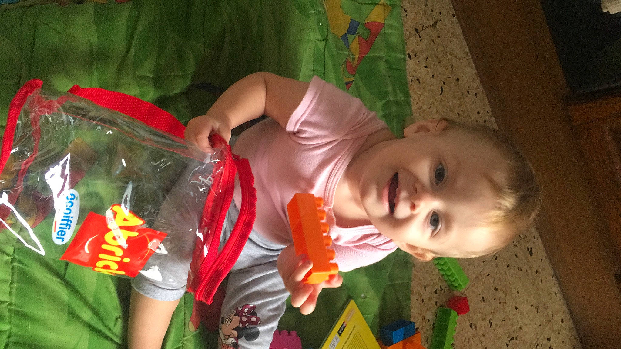 Valentina participe au concours pour gagner de l'argent avec cette photo : baby, baby_toddler_clothing, child, event, fun, grass, green, happy, joy, party, person, plant, play, smile, toddler