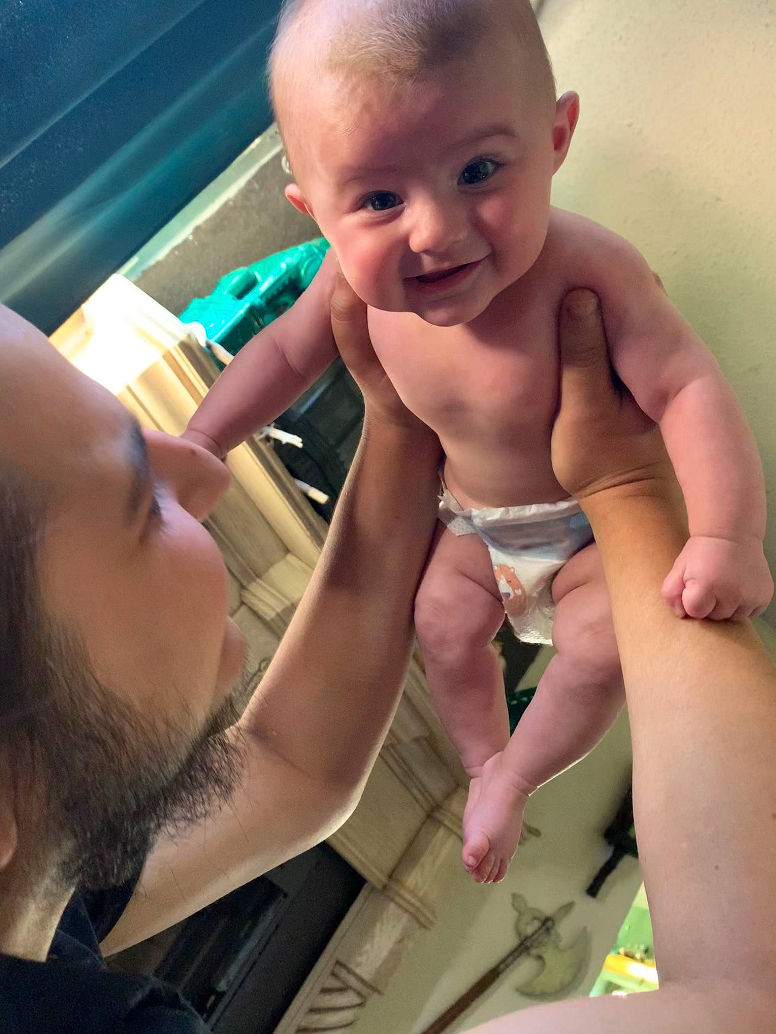 Milena is registered to the contest to win money with this photo: arm, cheek, ear, eyebrow, eyelash, facial_expression, gesture, hairstyle, hand, human_body, joint, joy, leg, mouth, muscle, neck, nose, organ, person, shoulder