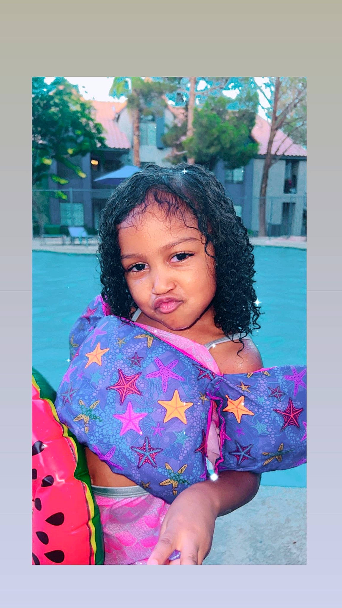 Kahmya is registered to the contest to win money with this photo: aqua, beauty, black_hair, child, electric_blue, fun, happy, leisure, magenta, neck, pattern, person, pink, purple, shoulder, sitting, skin, sleeve, summer, toddler