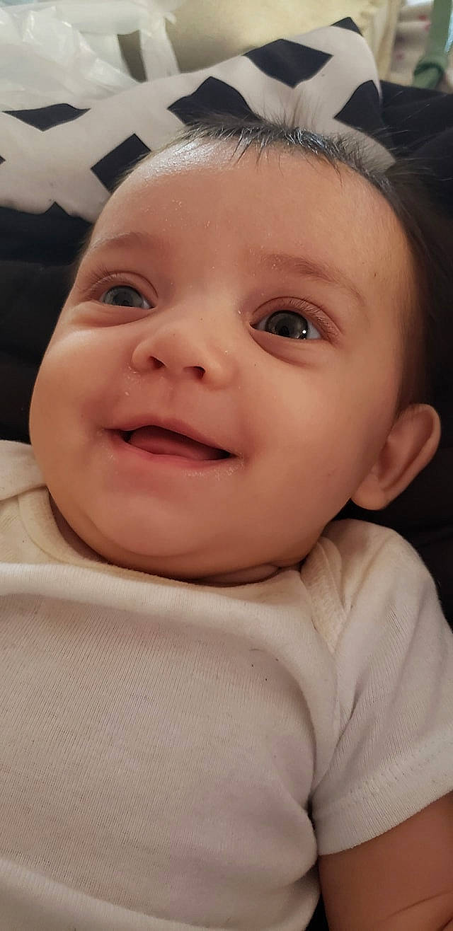 Belleadair is registered to the contest to win money with this photo: baby_toddler_clothing, cheek, child, chin, eye, eyebrow, eyelash, face, facial_expression, forehead, happy, head, iris, lip, mouth, nose, organ, person, skin, toddler