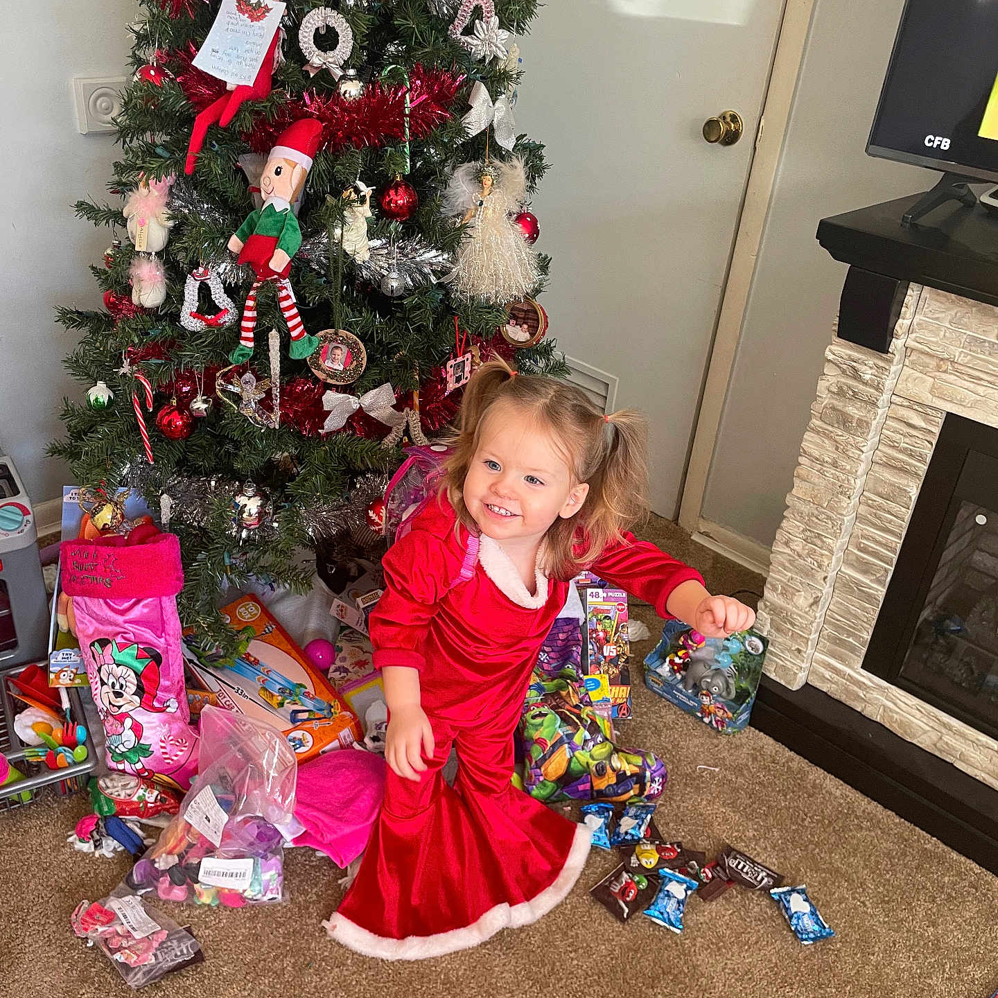 Oaklynn joined the competition — help win amazing prizes! architecture, baby, building, child, computerhardware, electronics, face, female, food, furniture, girl, hardware, head, indoors, livingroom, person, photography, portrait, room, sweets