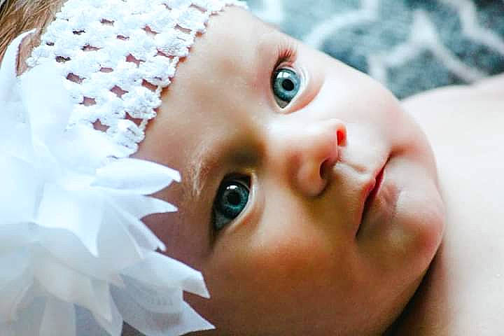 Esther is registered to the contest to win money with this photo: cheek, chin, eye, eyebrow, eyelash, facial_expression, flash_photography, gesture, hair, hairstyle, happy, headwear, human_body, iris, lip, mouth, neck, nose, person, skin