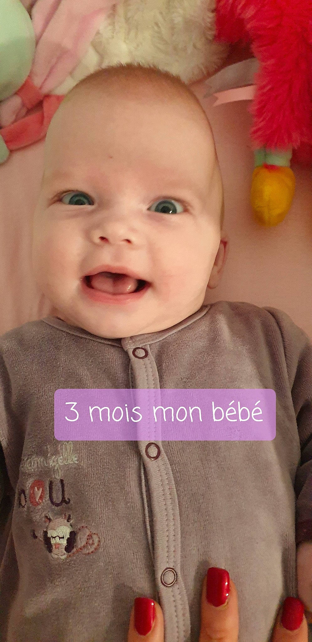 Rose participe au concours pour gagner de l'argent avec cette photo : baby, baby_laughing, baby_toddler_clothing, cheek, child, child_model, face, facial_expression, forehead, happy, head, lip, nose, person, photo_caption, photography, pink, product, skin, smile