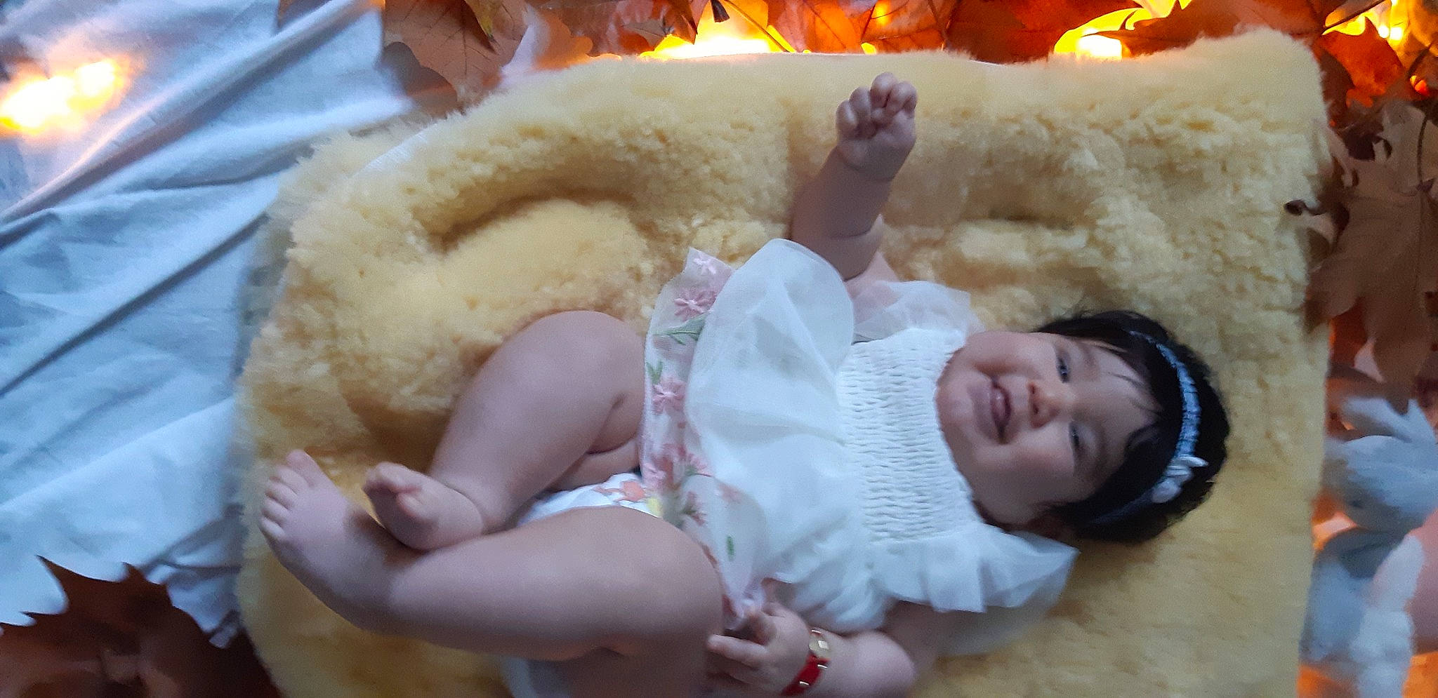 Paloma Violette participe au concours pour gagner de l'argent avec cette photo : abdomen, baby, baby_toddler_clothing, bedtime, child, comfort, event, fur, happy, nap, person, room, sitting, skin, sleep, smile, stuffed_toy, thumb, toddler, toy