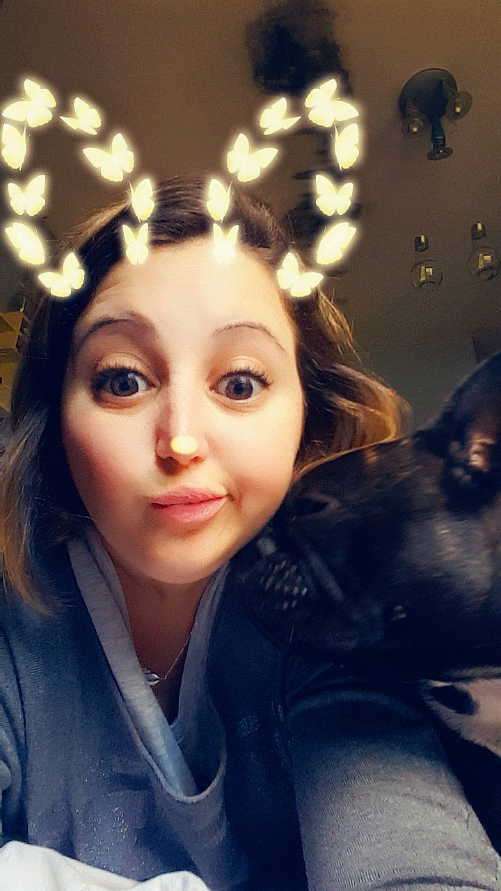 Nyna-lou a rejoint le concours — aidez-le/la à gagner de superbes lots ! beauty, black_hair, brown_hair, eye, eyebrow, eyelash, face, fun, girl, hair, hair_accessory, hairstyle, head, headgear, headpiece, human_hair_color, lady, long_hair, organ, person