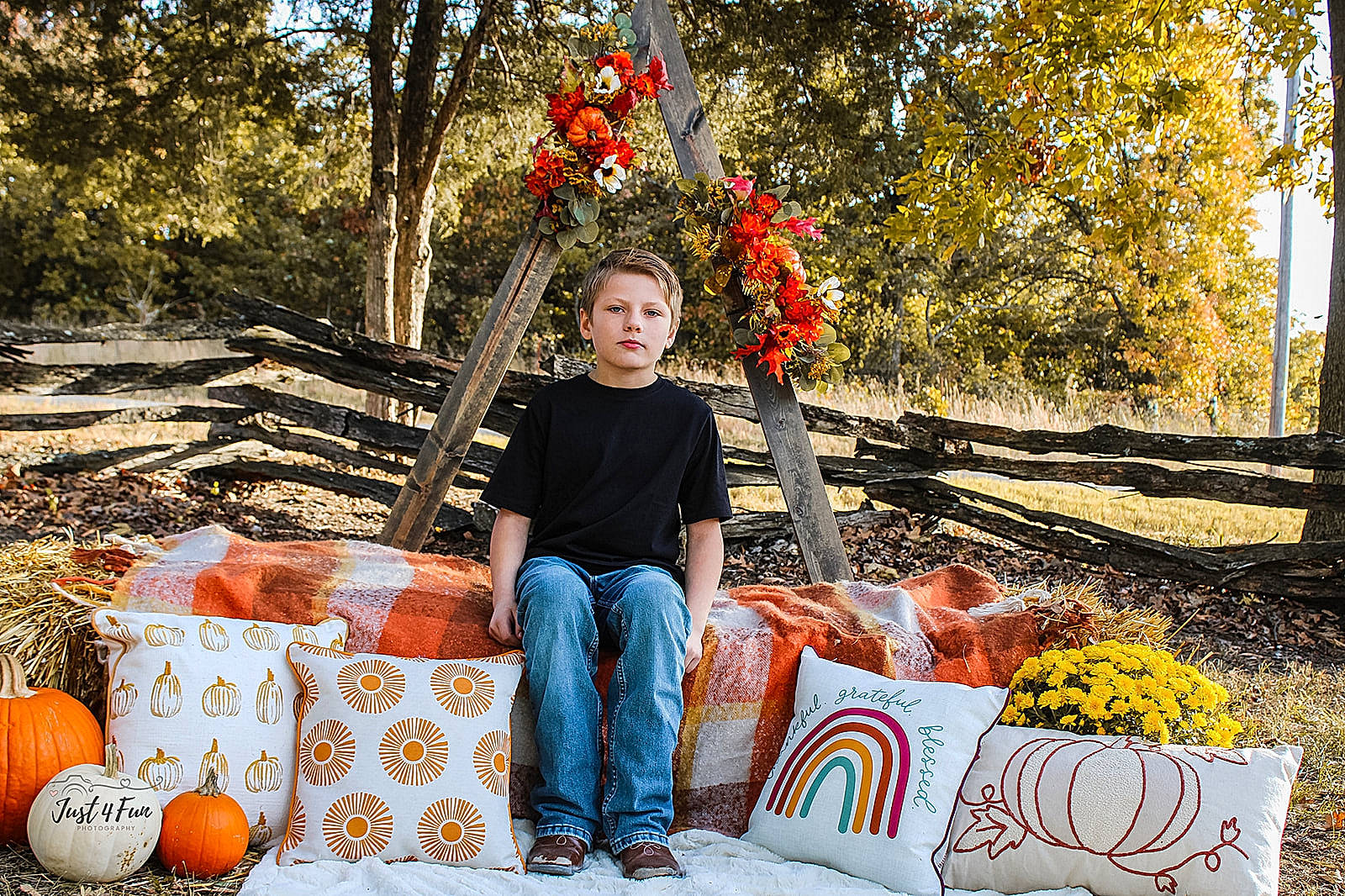 Camon joined the competition — help win amazing prizes! calabaza, child, clothing, couch, deciduous, eye, fun, gourd, grass, happy, leaf, leisure, orange, people, people_in_nature, person, photograph, plant, pumpkin, tints_and_shades