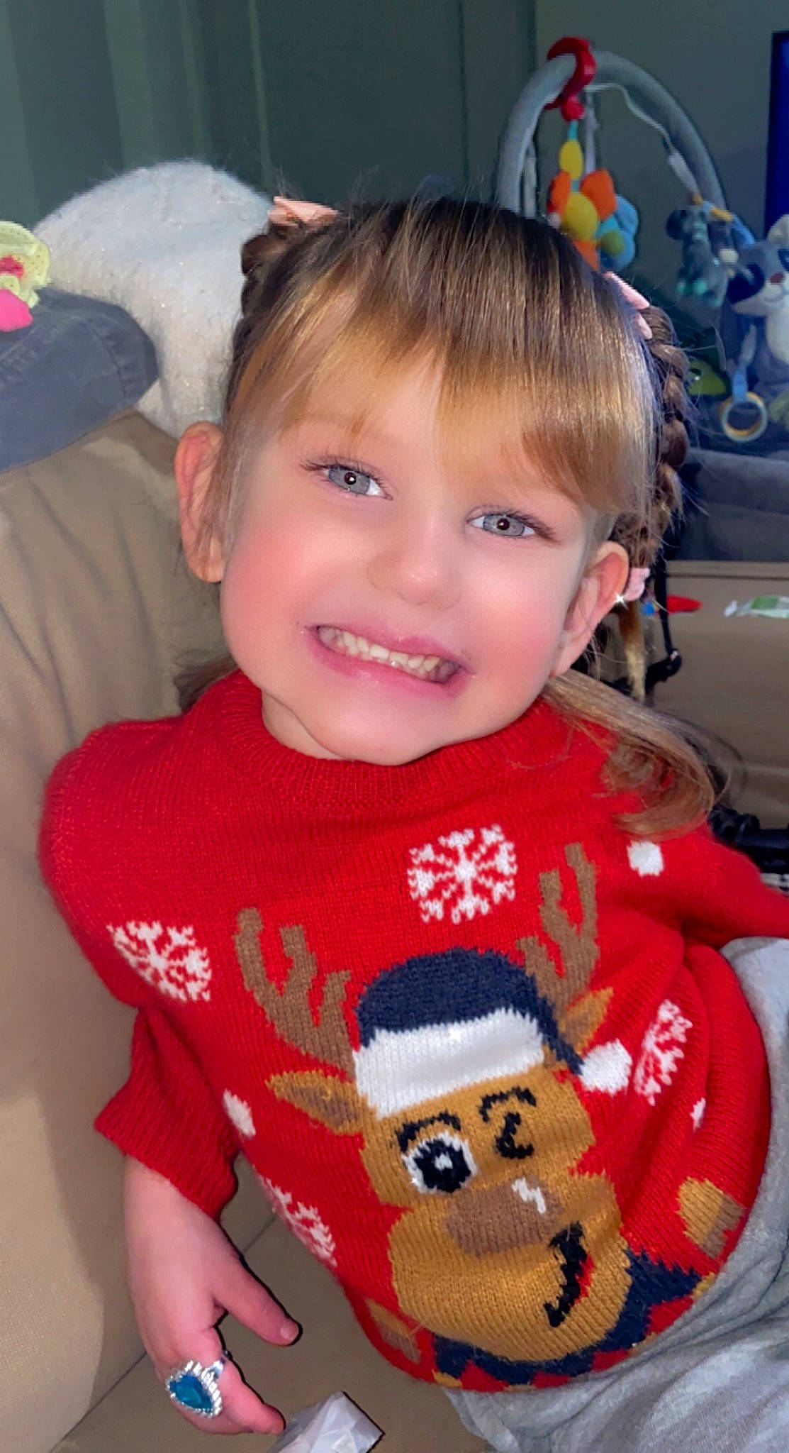 Lola participe au concours pour gagner de l'argent avec cette photo : baby_toddler_clothing, cheek, chin, eye, eyelash, facial_expression, forehead, happy, iris, joy, lip, mouth, nose, organ, person, pink, product, skin, sleeve, smile