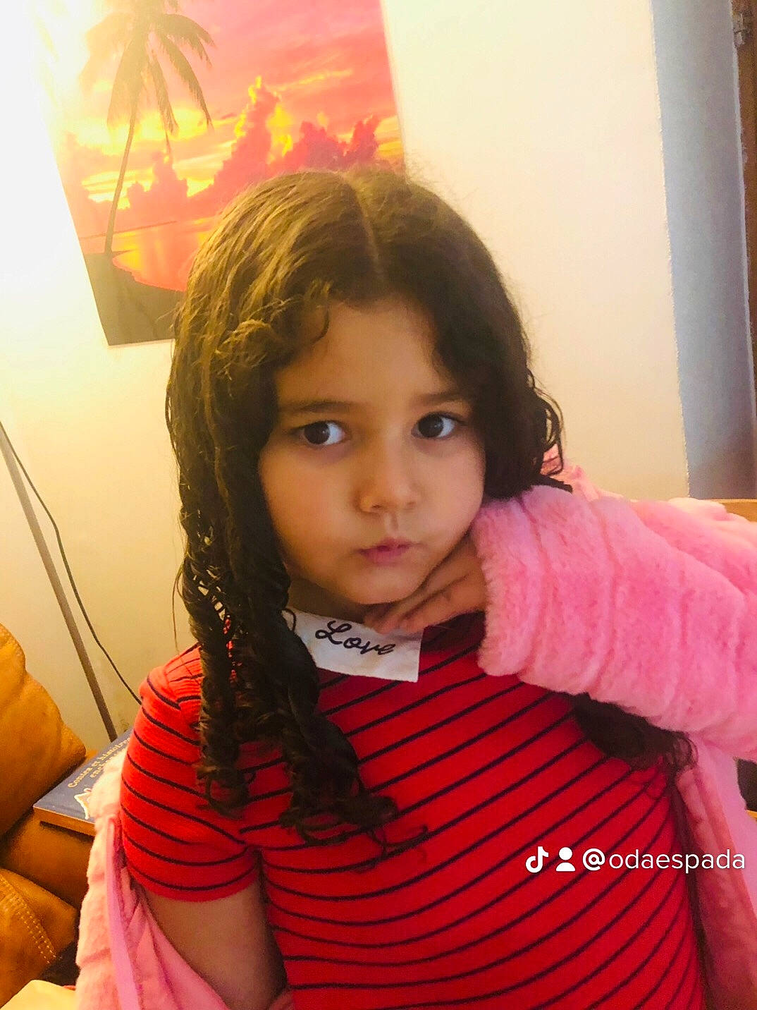 Xamira participe au concours pour gagner de l'argent avec cette photo : beauty, black, black_hair, cheek, eyelash, forehead, fun, hairstyle, happy, lip, long_hair, mouth, neck, nose, organ, person, skin, sleeve, snapshot, tints_and_shades