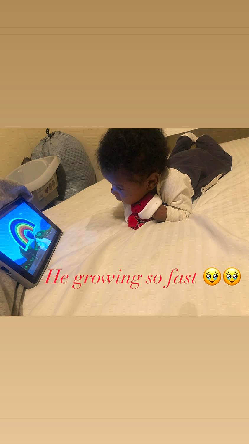 Amir is registered to the contest to win money with this photo: bedding, comfort, communication_device, computer, finger, flooring, font, gadget, hand, job, laptop, linens, netbook, person, portable_communications_device, product, room, t_shirt, table, tablet_computer