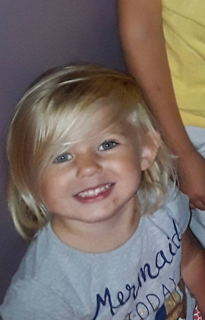 Zélie participe au concours pour gagner de l'argent avec cette photo : blond, cheek, child, child_model, chin, eye, eyebrow, face, facial_expression, forehead, fun, hair, hairstyle, head, iris, joy, lip, nose, person, skin