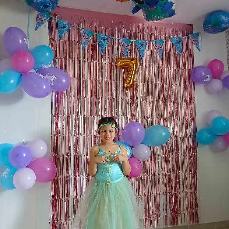 Alikisya participe au concours pour gagner de l'argent avec cette photo : balloons, barefoot, birthday, celebration, child, colorful, decorations, dress, festive, floor, girl, happy, headband, indoor, number_balloon, party, posing, princess, smile, streamers