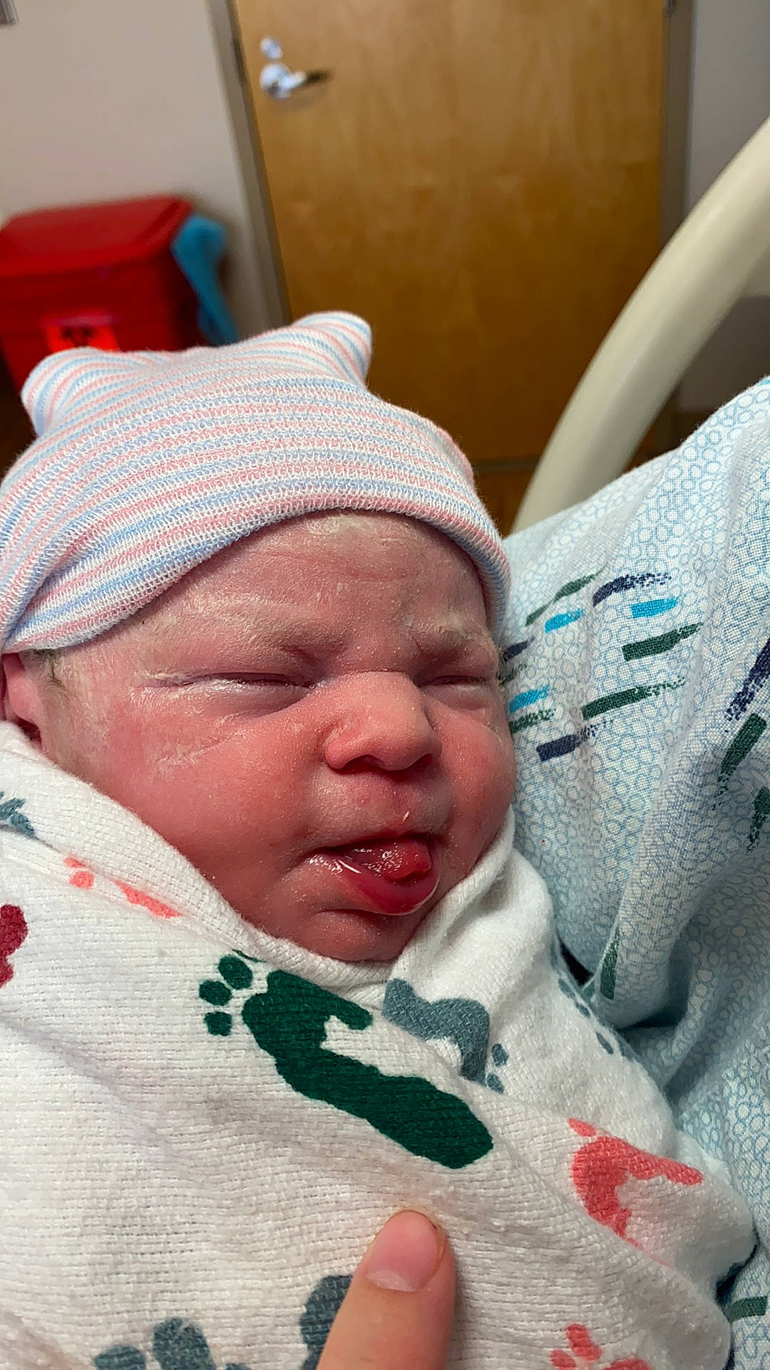 Diana is registered to the contest to win money with this photo: baby, baby_products, baby_sleeping, bedding, bedtime, cheek, child, comfort, event, finger, happy, hat, head, linens, nose, person, skin, textile, thumb, toddler