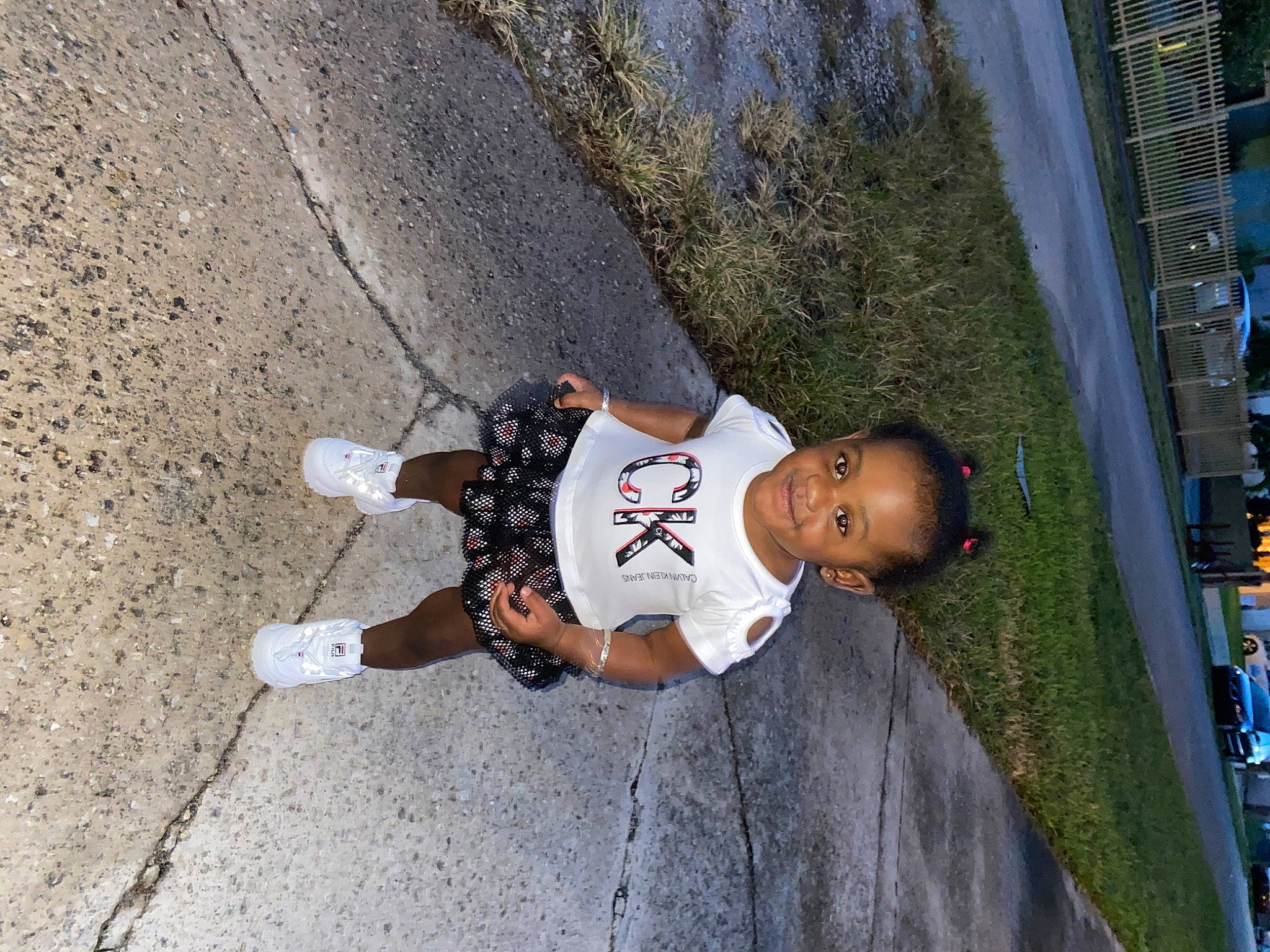 Skylar is registered to the contest to win money with this photo: joy, person, tree