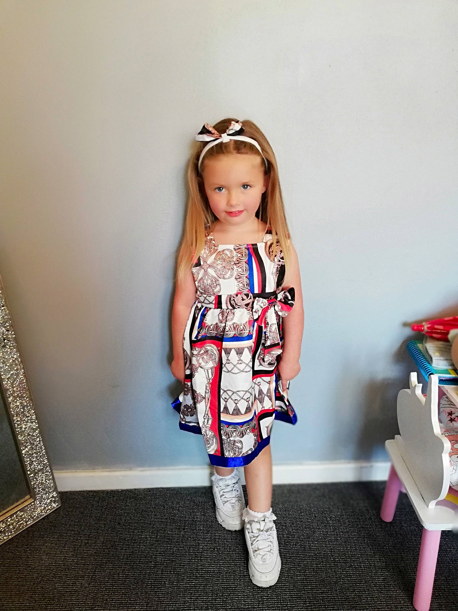 Rosa is registered to the contest to win money with this photo: child, child_model, clothing, dress, fashion, fashion_accessory, fashion_design, footwear, hair_accessory, headpiece, leggings, long_hair, outerwear, pattern, person, pink, shoe, sleeve, tights, toddler