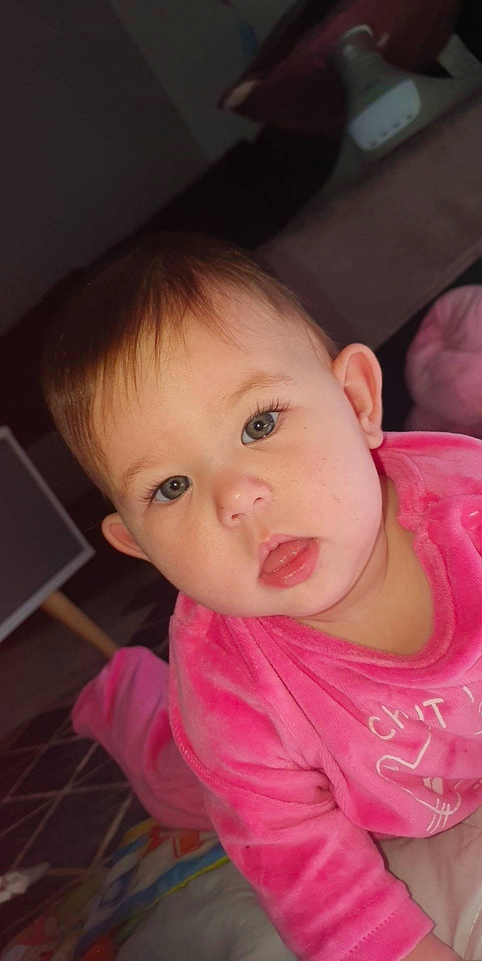 Alya a rejoint le concours — aidez-le/la à gagner de superbes lots ! baby, baby_toddler_clothing, cheek, child, ear, eye, eyebrow, eyelash, fun, hair, happy, human_body, iris, lip, nose, person, pink, skin, sleeve, smile