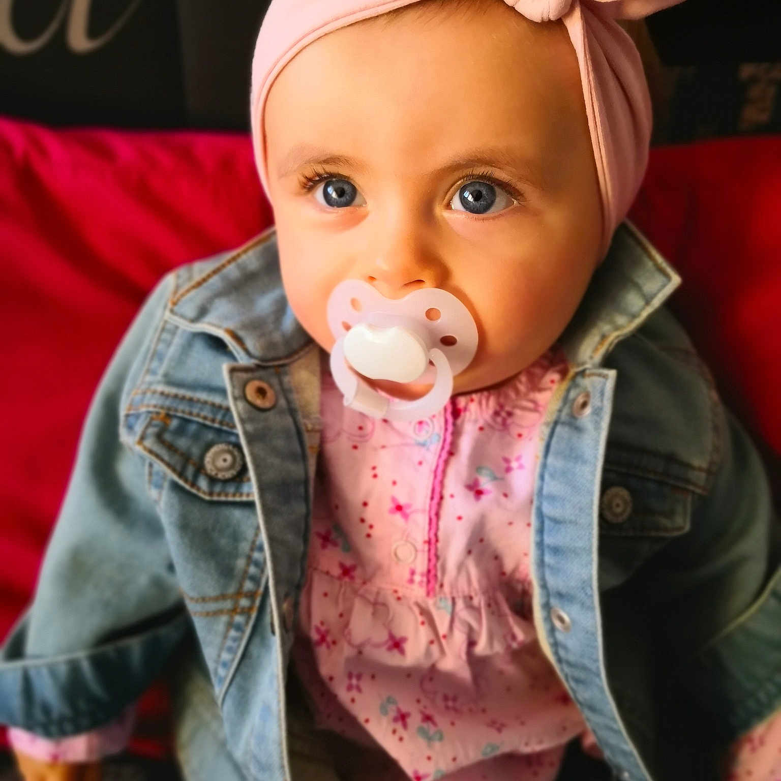 Janelle a rejoint le concours — aidez-le/la à gagner de superbes lots ! baby, cheek, child, chin, ear, eye, face, head, lip, mouth, nose, pink, skin, smile, toddler