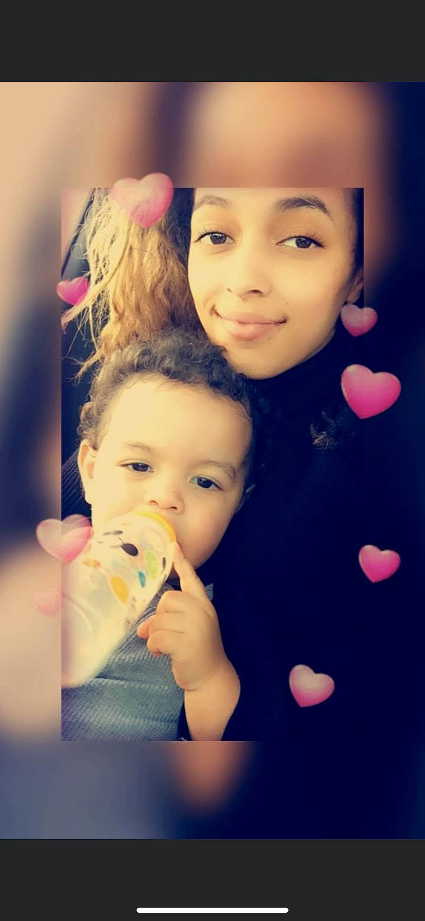 Luis is registered to the contest to win money with this photo: cheek, drinkware, eyelash, face, facial_expression, flash_photography, gesture, hairstyle, happy, head, human, iris, joy, lighting, lip, nose, organ, person, pink, product