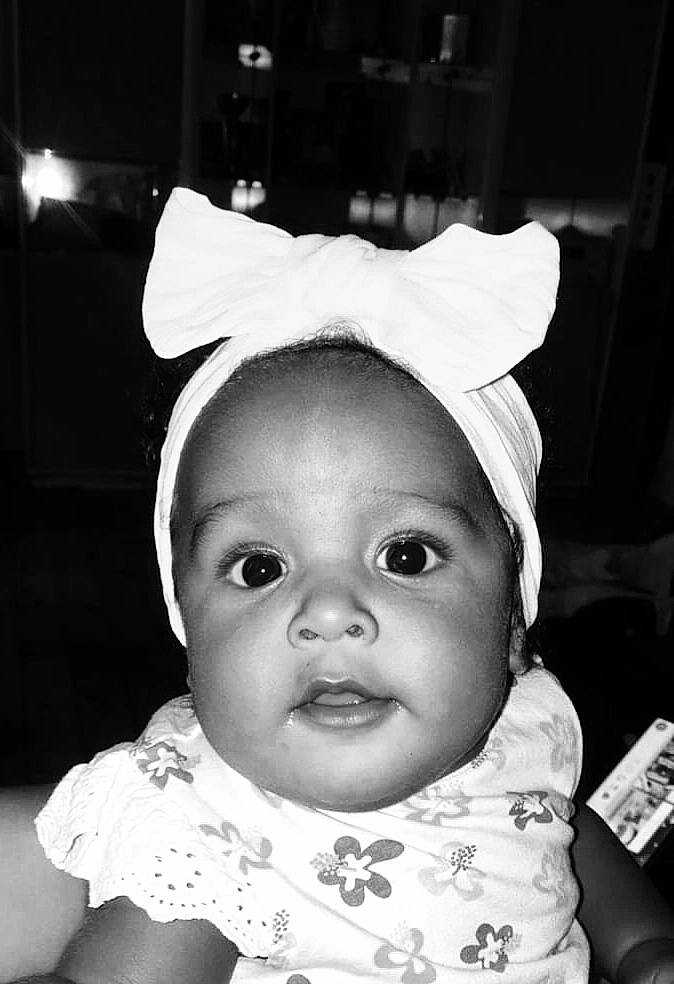 Talya a rejoint le concours — aidez-le/la à gagner de superbes lots ! baby, black, black_and_white, cheek, child, ear, eye, face, forehead, head, lip, monochrome, monochrome_photography, organ, people, person, skin, smile, snapshot, toddler