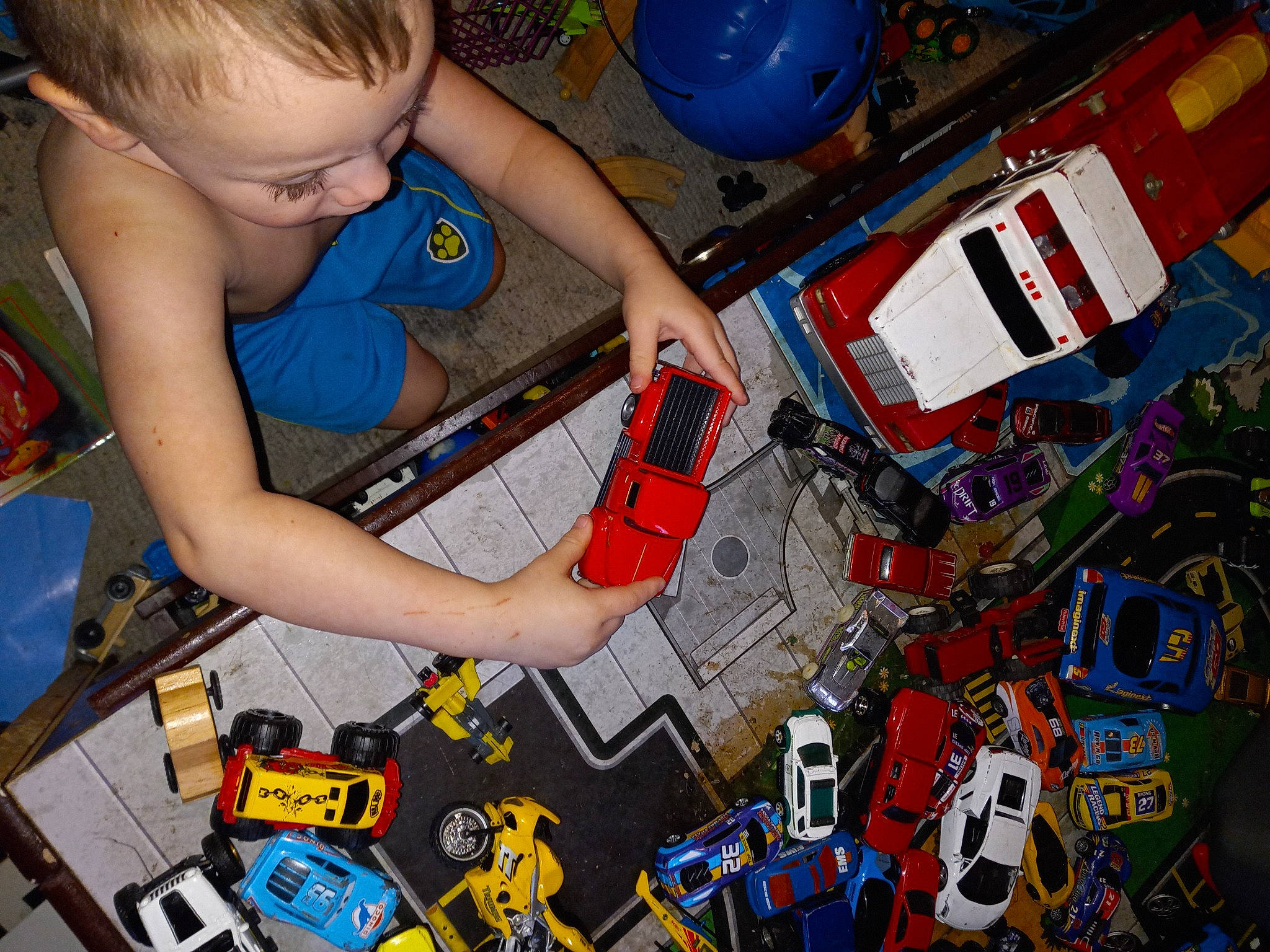 Dallas Kinser is registered to the contest to win money with this photo: audio_equipment, blue, electric_blue, electrical_wiring, electronic_device, electronic_engineering, engineering, fun, gadget, games, machine, person, play, recreation, space, t_shirt, technology, toddler, toy, toy_vehicle