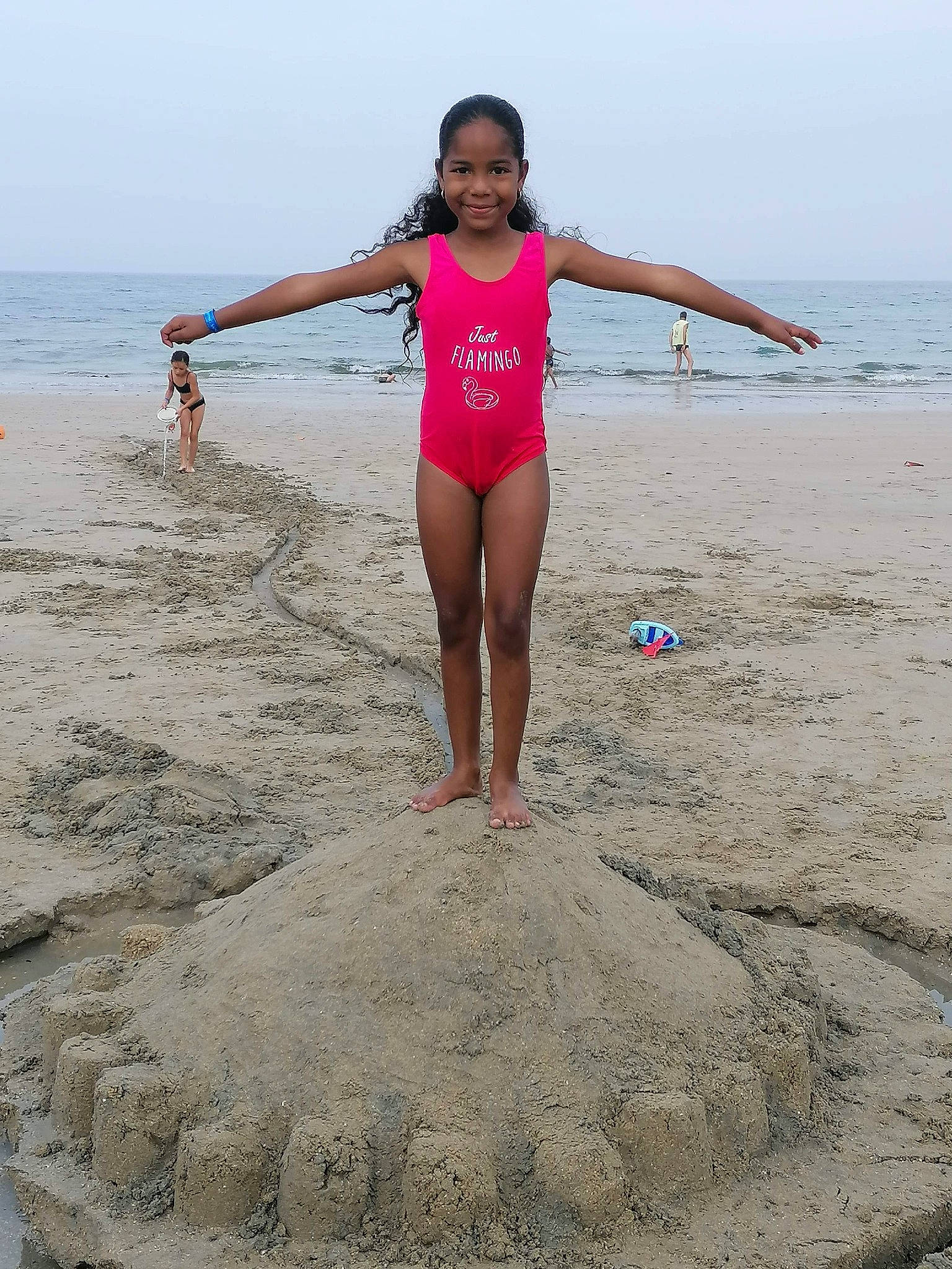 Cyrielle participe au concours pour gagner de l'argent avec cette photo : beach, coast, fun, happy, joy, leg, ocean, people_on_beach, person, photography, play, sand, sea, smile, summer, swimwear, vacation, water