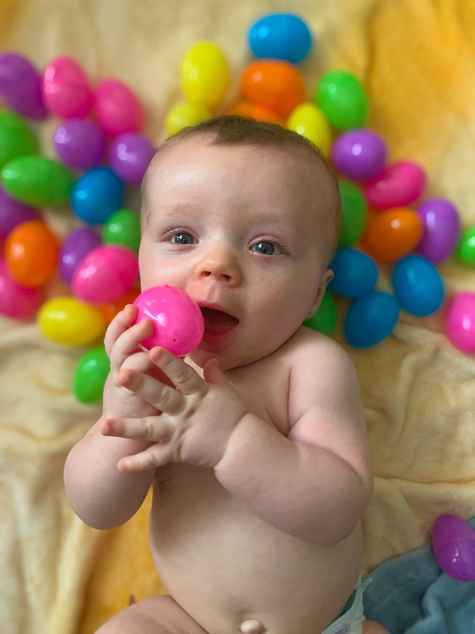 Edward is registered to the contest to win money with this photo: baby, baby_playing_with_toys, balloon, child, fun, leisure, party_supply, person, play, skin, smile, sweetness, toddler, toy