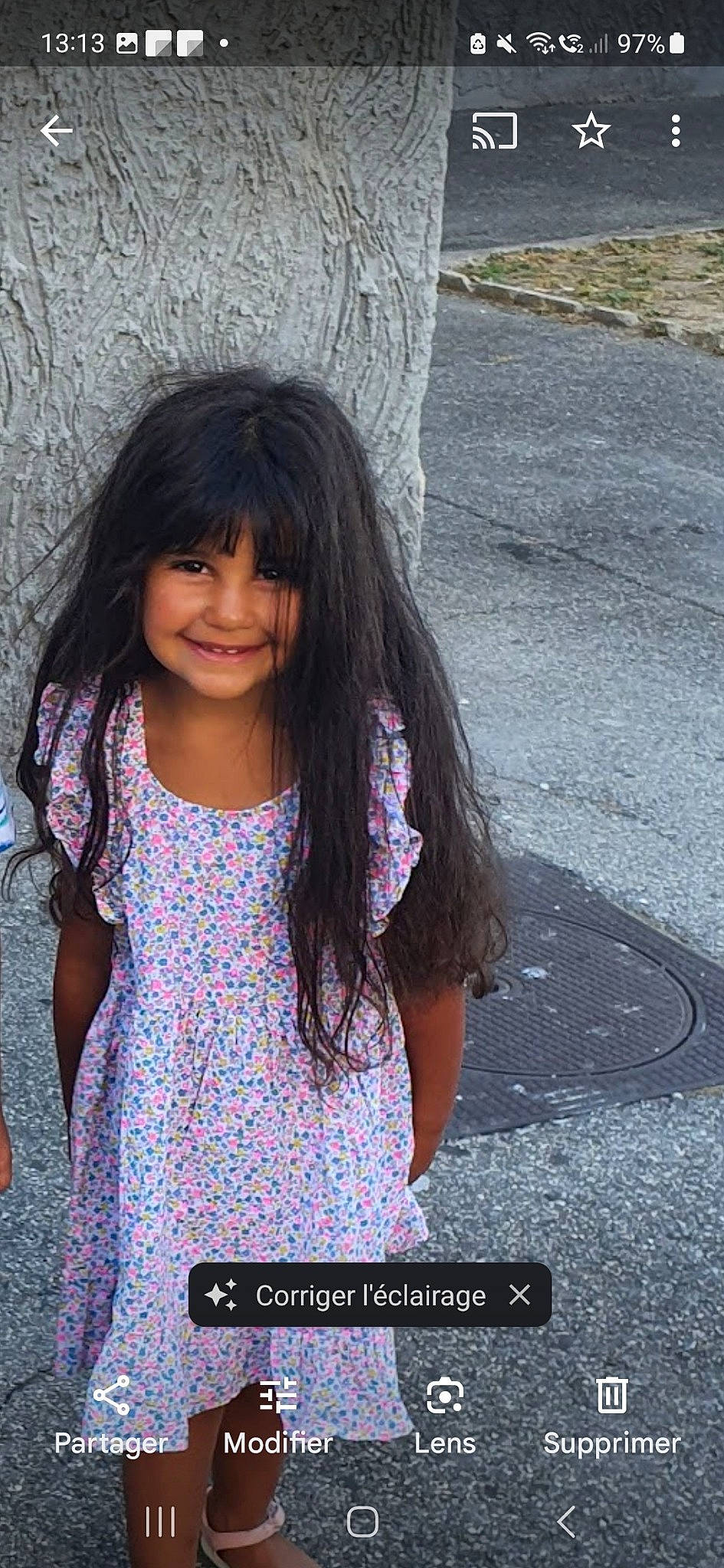 Jade participe au concours pour gagner de l'argent avec cette photo : bangs, black_hair, child, electric_blue, flash_photography, fun, hair, happy, joy, leisure, long_hair, magenta, organ, pattern, people_in_nature, person, photograph, pink, purple, smile