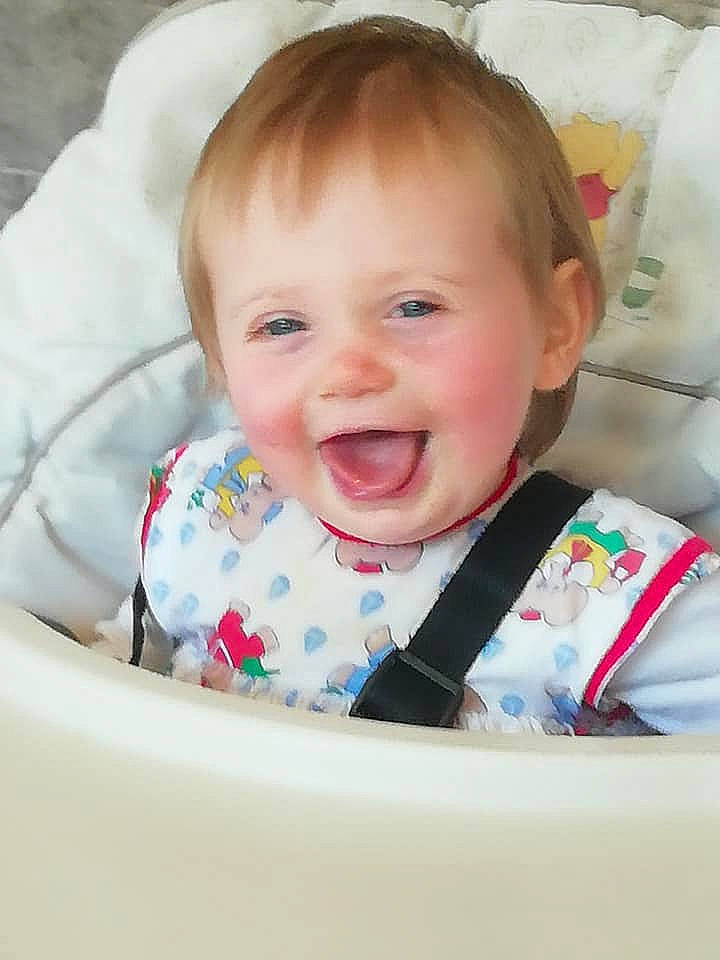 Calista a rejoint le concours — aidez-le/la à gagner de superbes lots ! baby, cheek, child, chin, eye, face, facial_expression, happy, head, iris, lip, mouth, nose, person, product, skin, smile, toddler