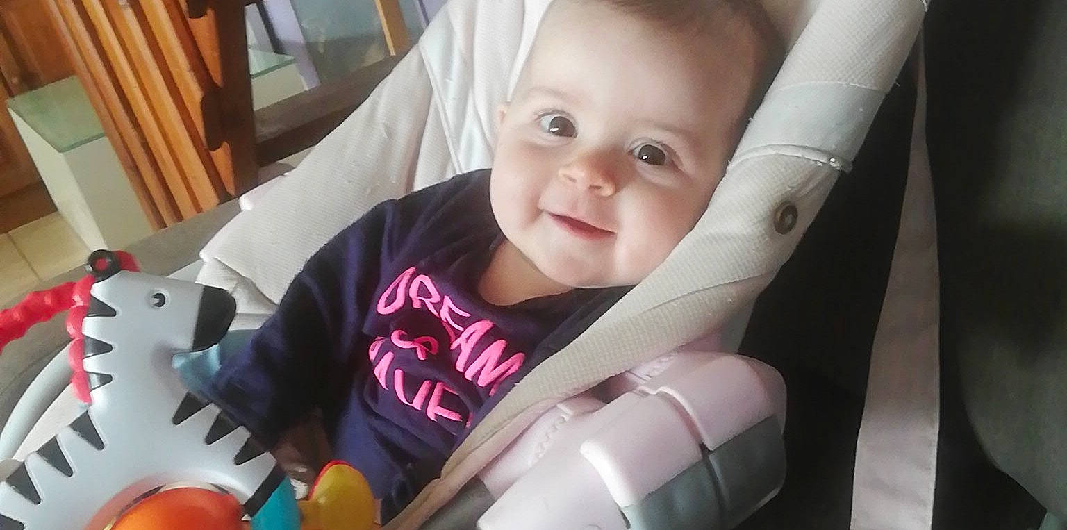 Alyah a rejoint le concours — aidez-le/la à gagner de superbes lots ! baby, baby_carriage, baby_products, car_seat, chair, cheek, child, ear, eye, face, facial_expression, head, mouth, nose, person, play, product, sitting, skin, smile