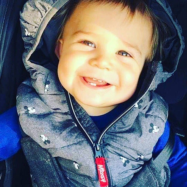 Yliano a rejoint le concours — aidez-le/la à gagner de superbes lots ! blue, cheek, cloud, cool, electric_blue, eyebrow, flash_photography, fun, happy, iris, jacket, jaw, joy, lip, mouth, nose, outerwear, person, skin, sleeve