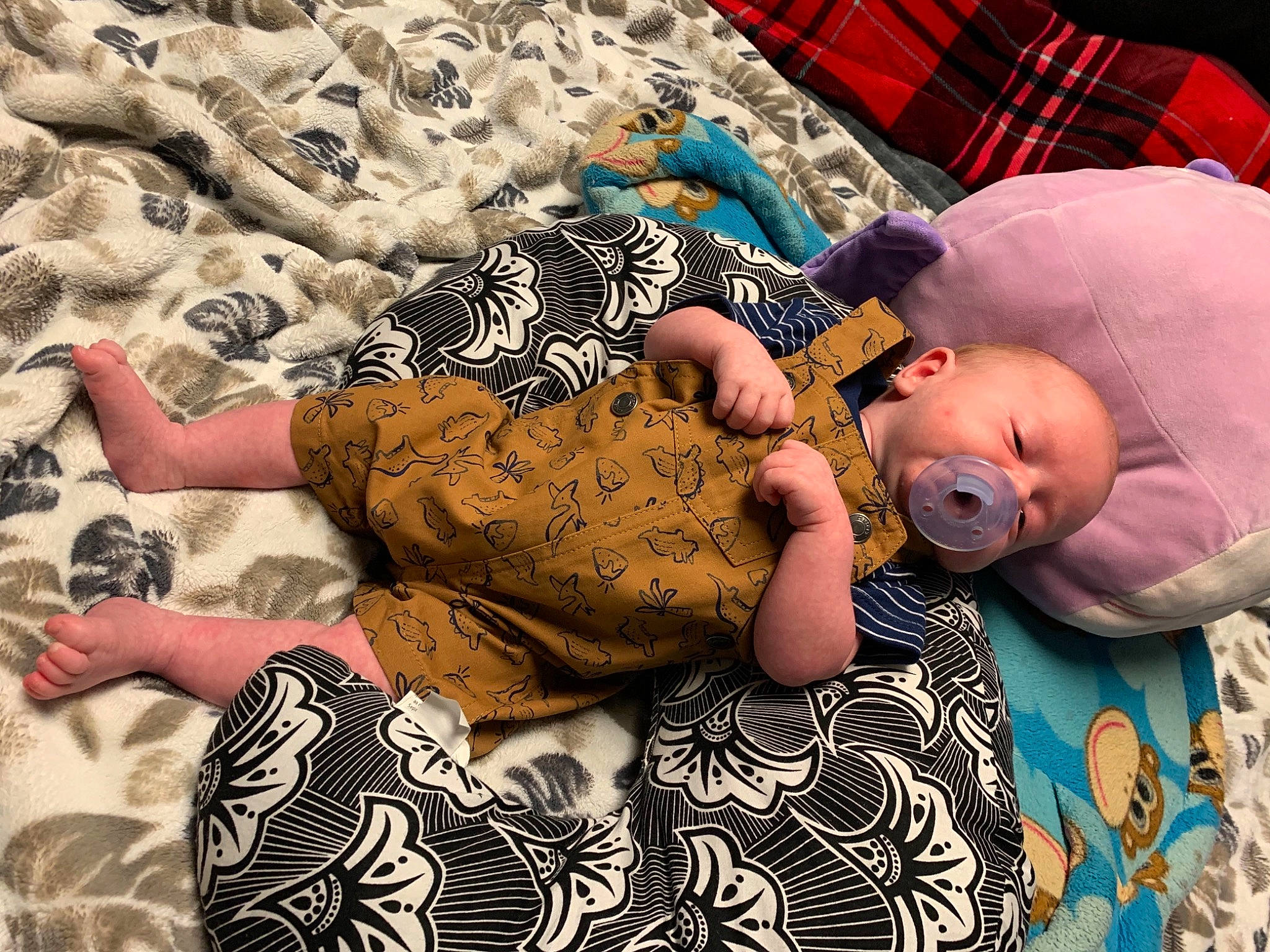 Craysin joined the competition — help win amazing prizes! adaptation, baby, baby_products, bed_sheet, bedding, bedtime, child, comfort, flooring, human_leg, linens, nail, nap, pattern, person, room, sitting, skin, sleep, textile