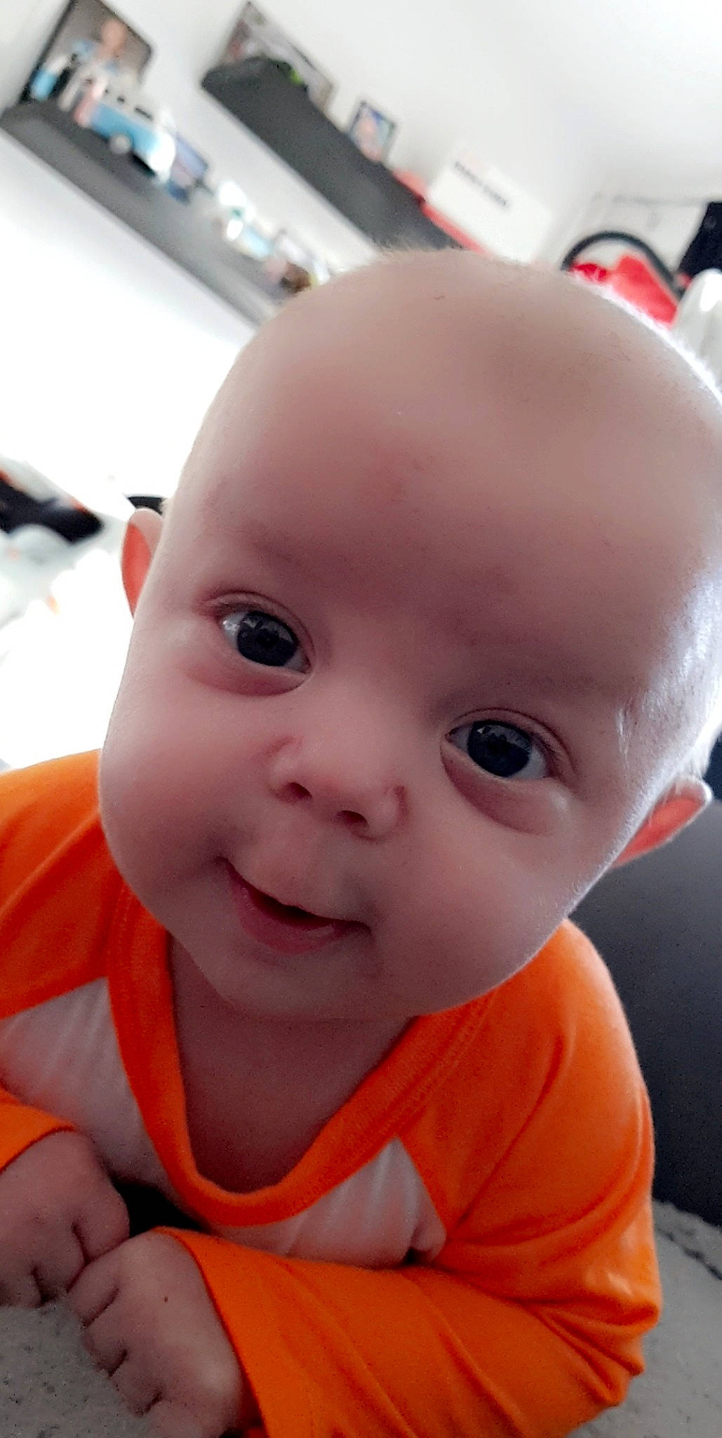 Malty a rejoint le concours — aidez-le/la à gagner de superbes lots ! baby, baby_toddler_clothing, cheek, child, chin, ear, eyebrow, eyelash, facial_expression, fun, gesture, hairstyle, happy, iris, lip, mouth, nose, person, skin, smile