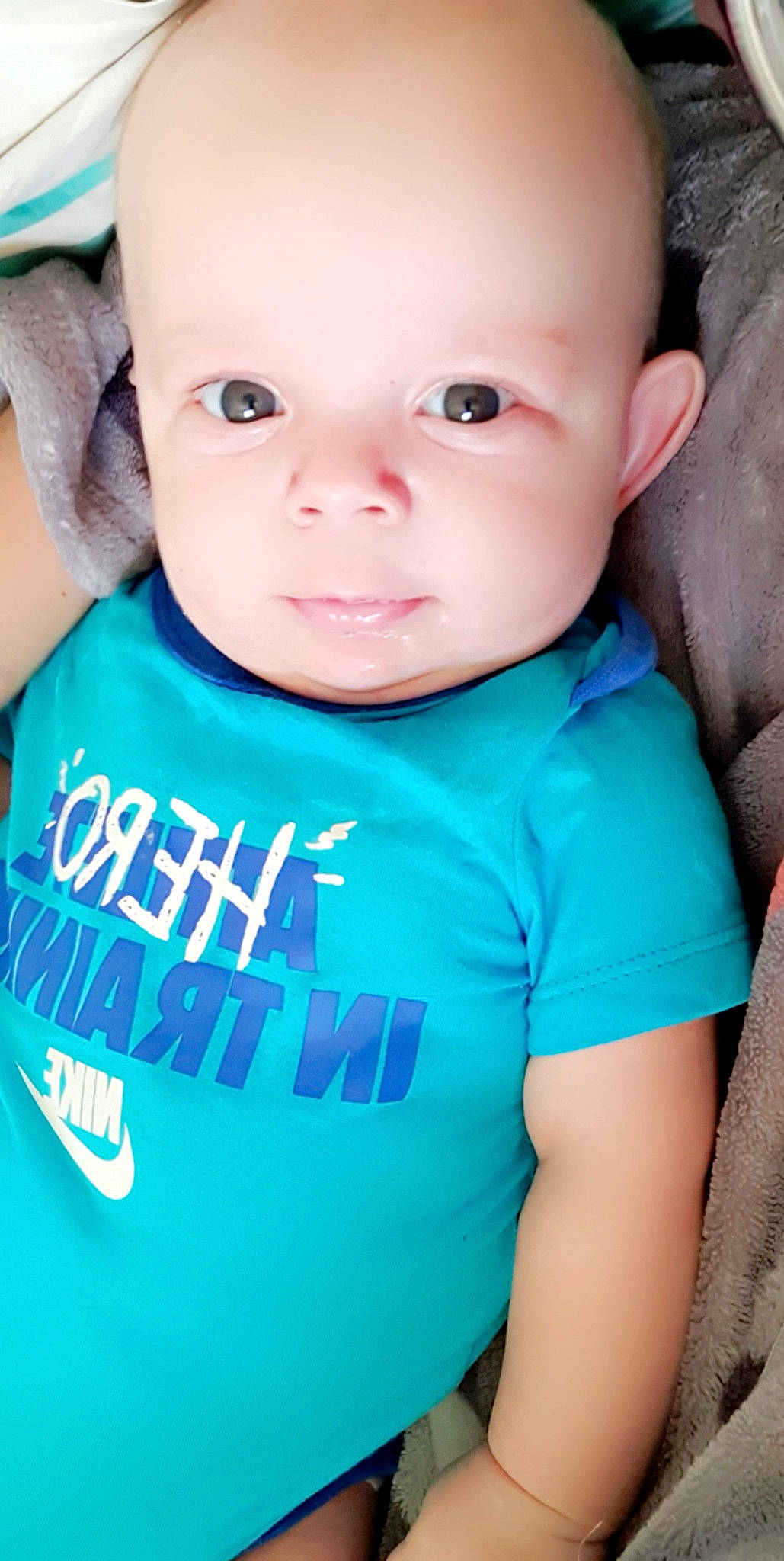 Malty participe au concours pour gagner de l'argent avec cette photo : aqua, baby, baby_toddler_clothing, blue, cheek, chin, eye, eyebrow, eyelash, face, happy, head, iris, lip, mouth, neck, nose, person, skin, sleeve