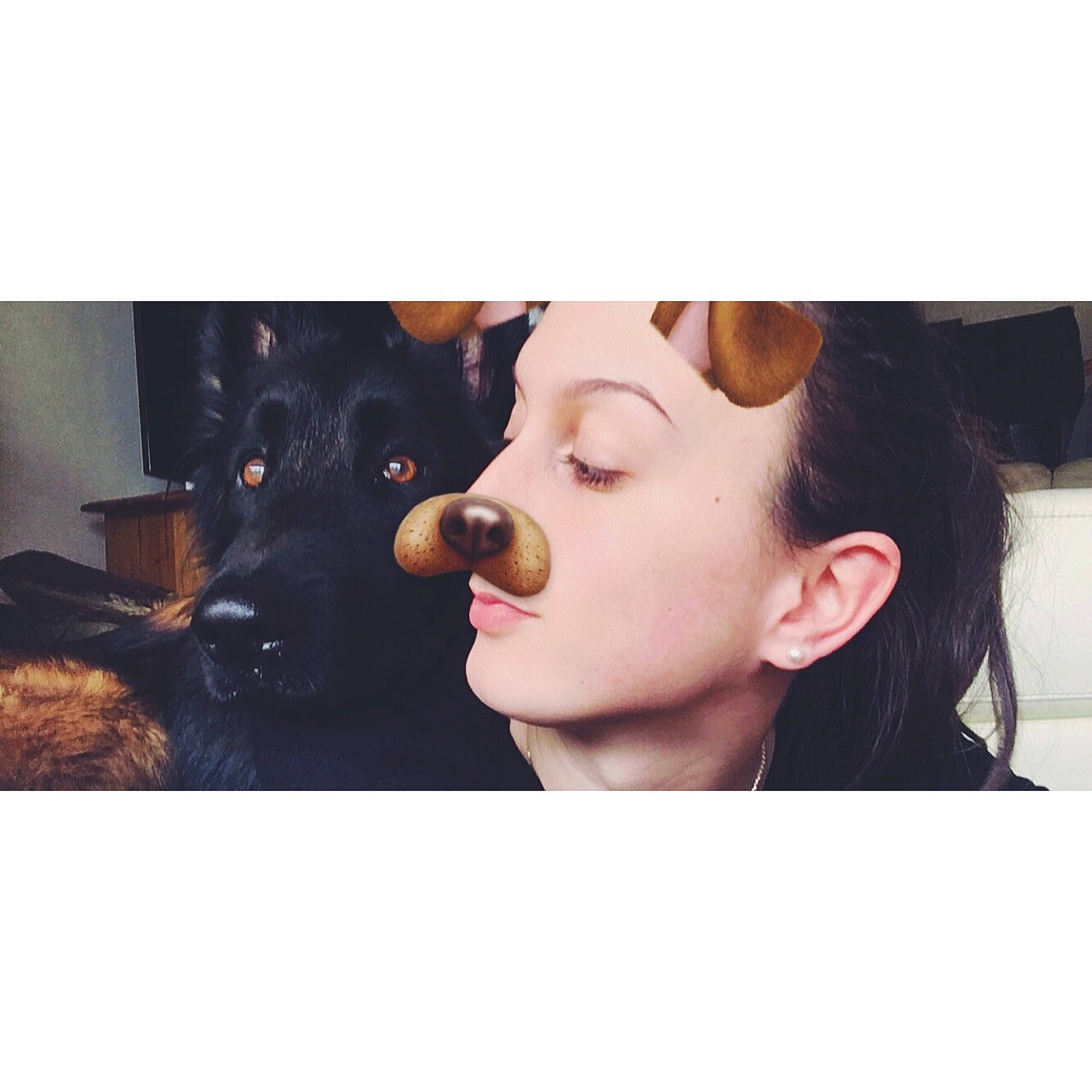 Iako a rejoint le concours — aidez-le/la à gagner de superbes lots ! beauty, cheek, chin, cool, ear, eye, eyebrow, face, fashion, forehead, hair, head, human, lip, mouth, neck, nose, organ, selfie, skin