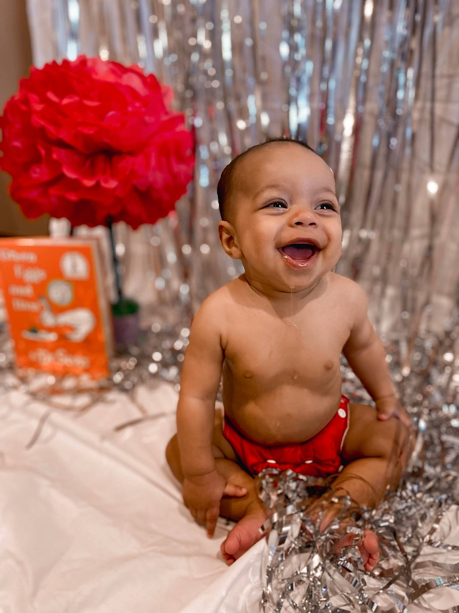 Jalin is registered to the contest to win money with this photo: baby, baby_toddler_clothing, birthday, child, event, eye, face, flower, flower_arranging, happy, head, peach, person, petal, photograph, pink, plant, rose, skin, smile
