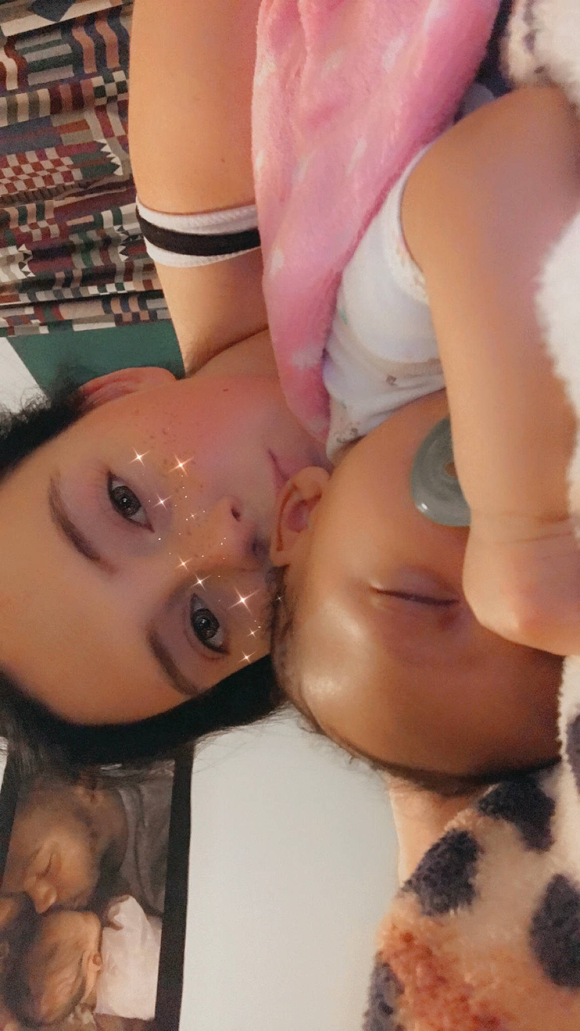 Khloe is registered to the contest to win money with this photo: black_hair, flesh, leg, mouth, person, selfie, thigh, thumb