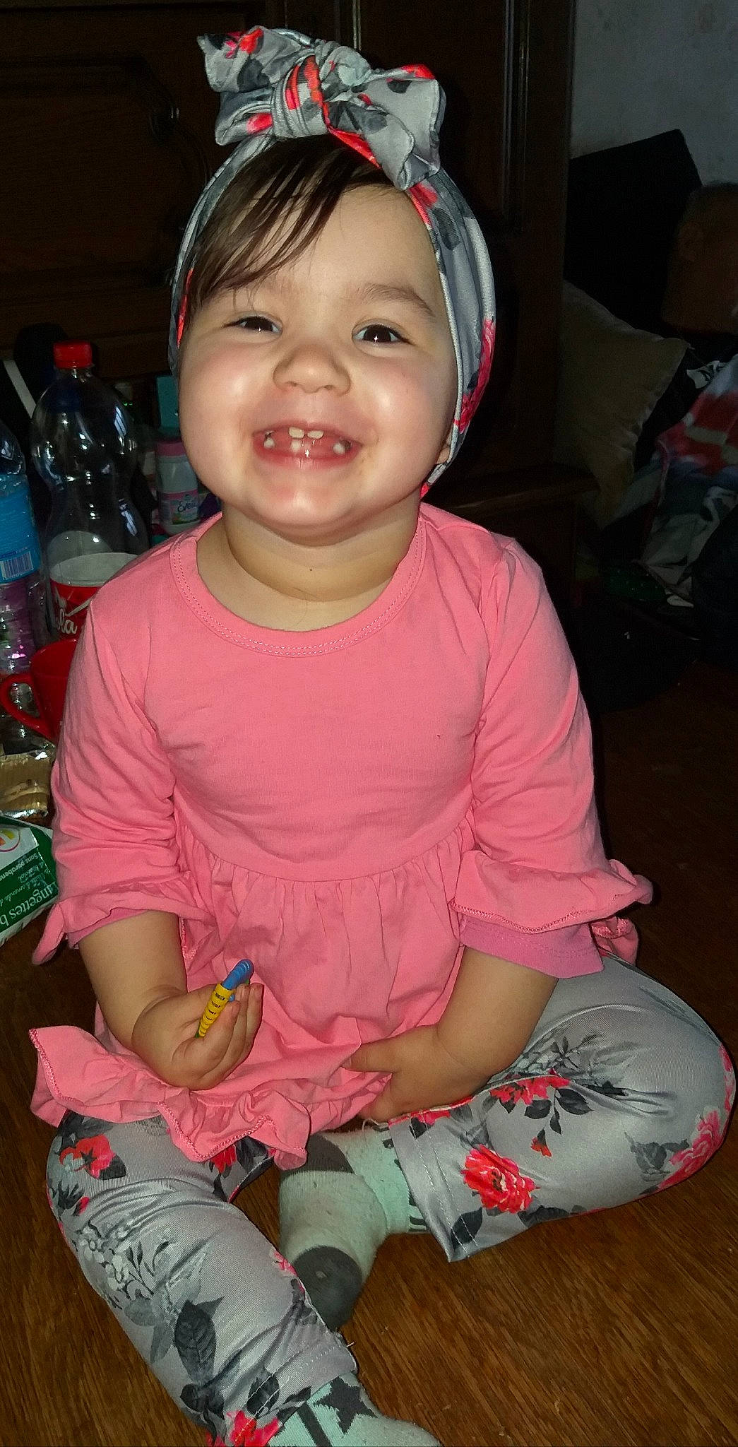 Zënya participe au concours pour gagner de l'argent avec cette photo : baby, cheek, child, facial_expression, joy, person, smile, toddler