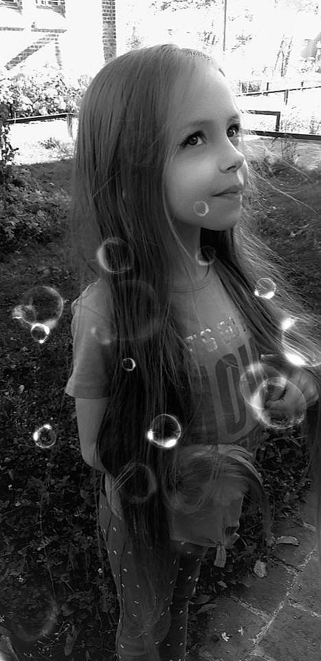 Ynes a rejoint le concours — aidez-le/la à gagner de superbes lots !