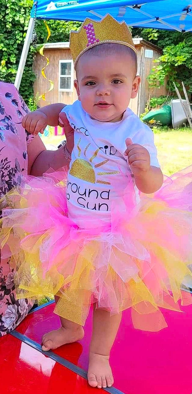 Presley joined the competition — help win amazing prizes! baby, baby_toddler_clothing, ballet_tutu, beauty, child, costume, event, festival, fun, green, happy, magenta, party, person, pink, plant, public_event, ruffle, smile, summer